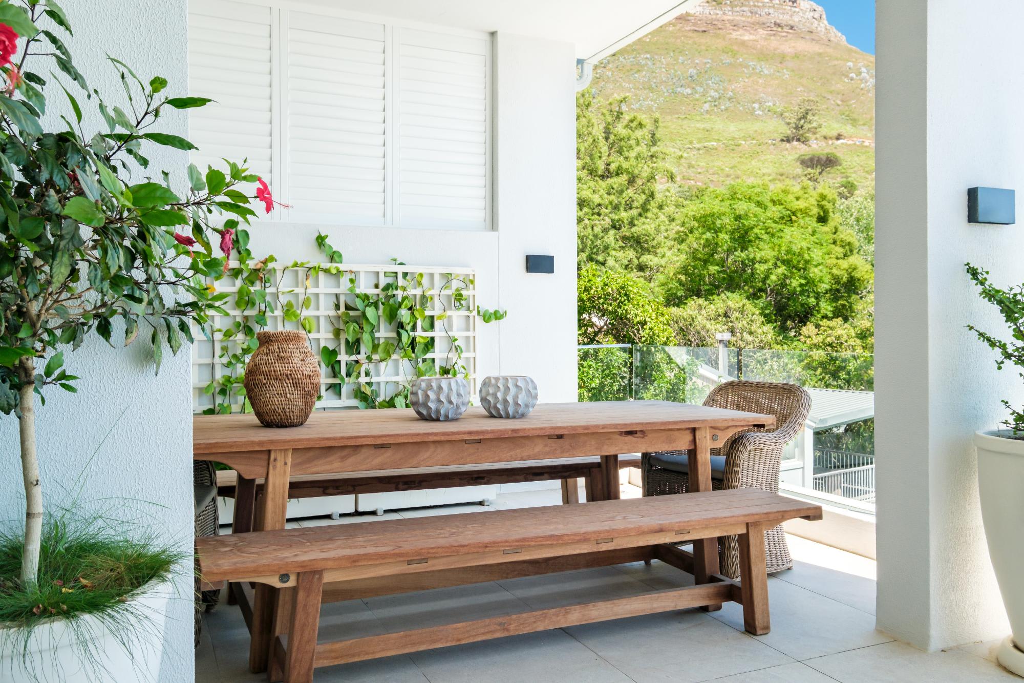 Stylish 4Bed in Higgovale Estate 12 The Quarry 6