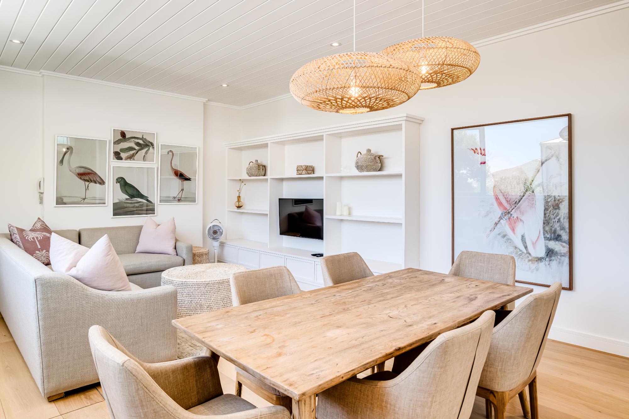 Private Higgovale Estate 1Bed 18 The Quarry 6