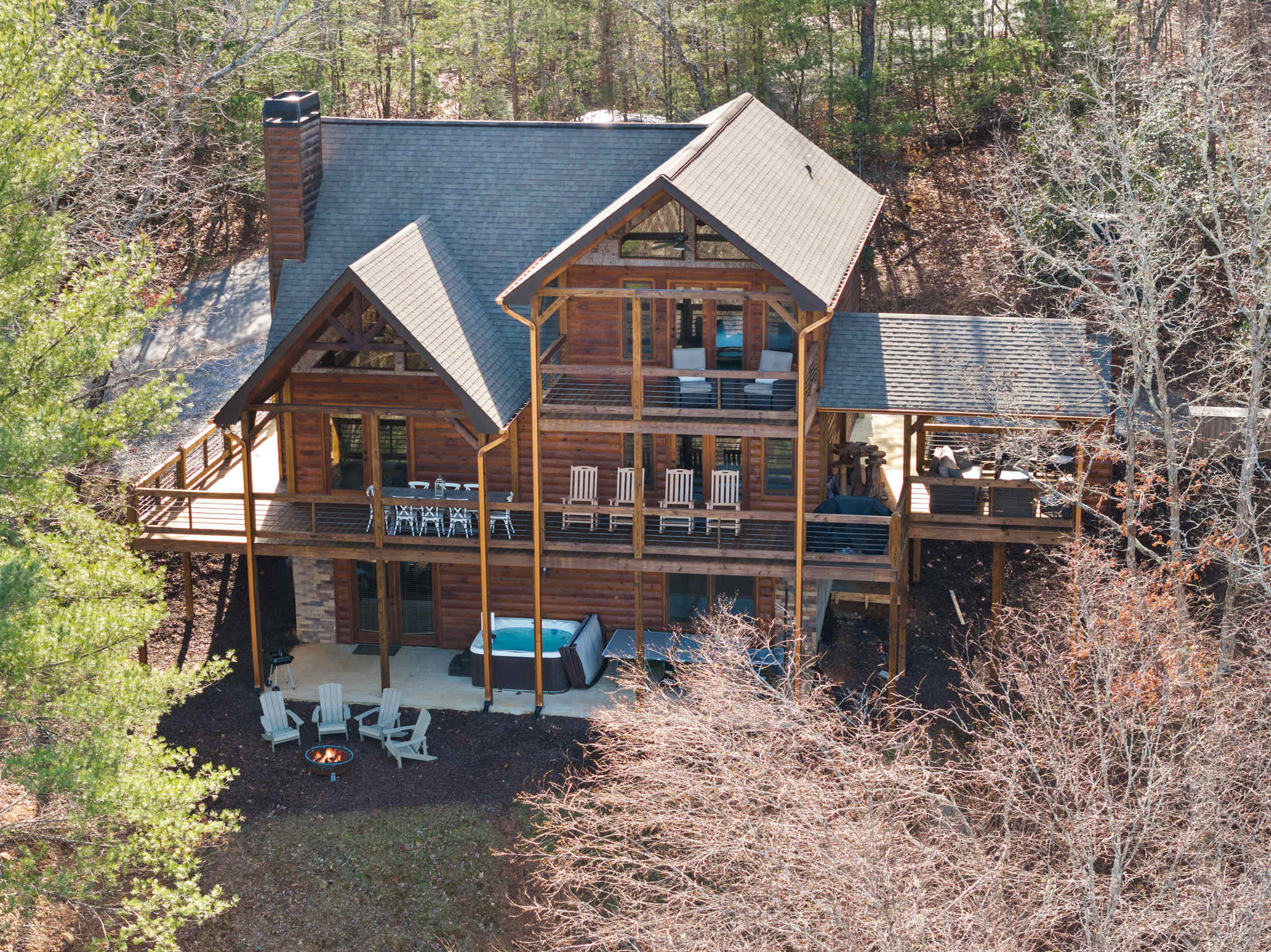 Stunning Views! Sleeps 10 - Hot Tub - 2 Fireplaces