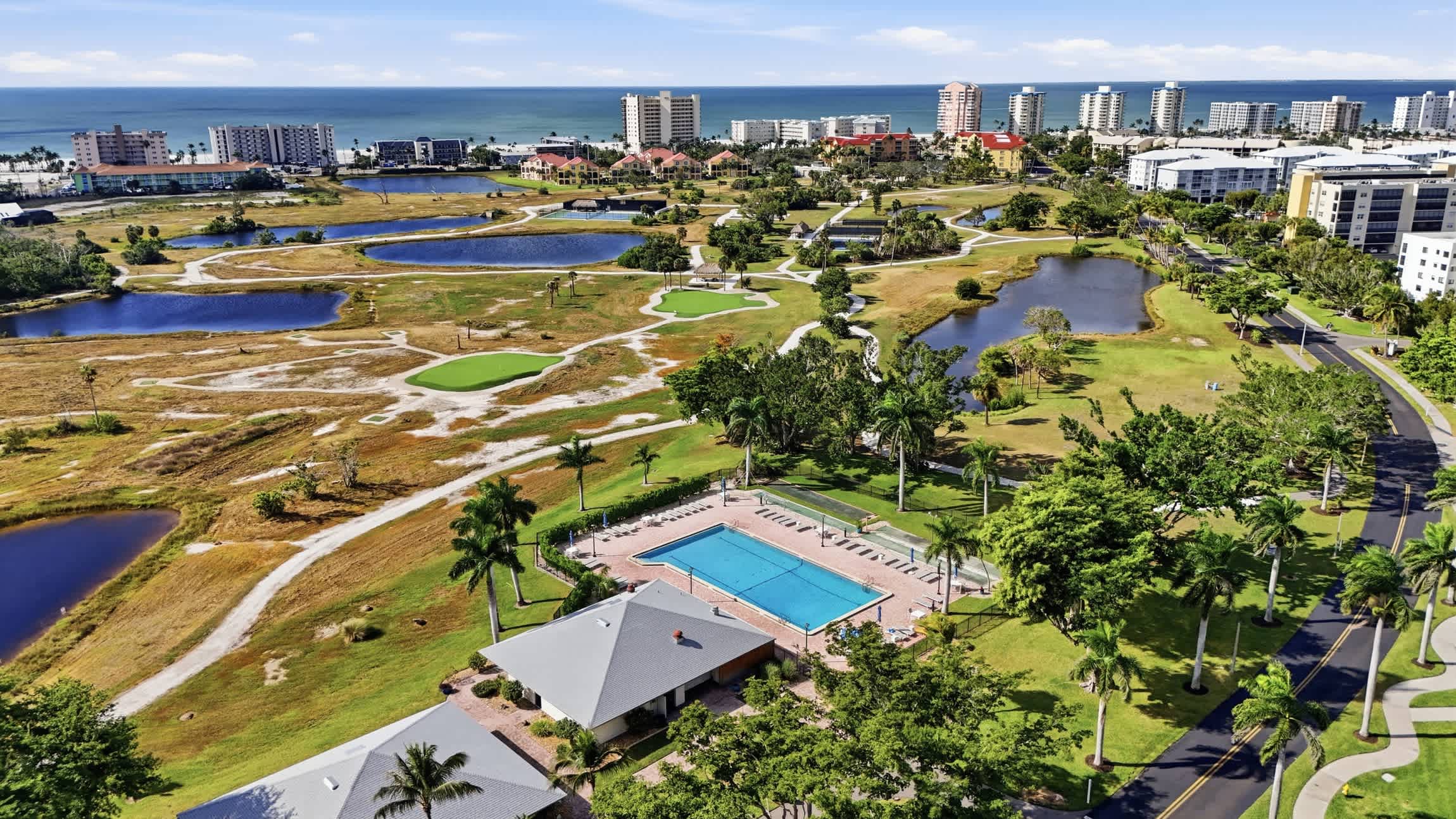 Luxury Bay Side Condo on Fort Myers Beach FL | Photo 6