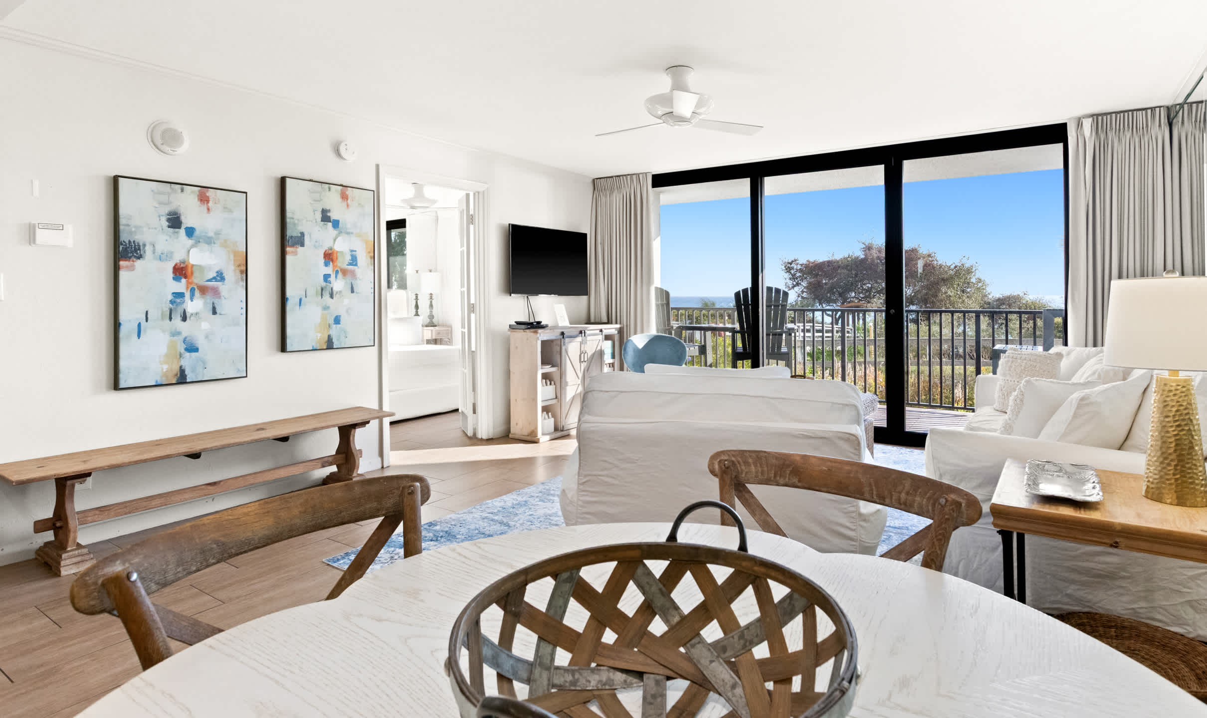 One Seagrove Place 0105 | Photo 15