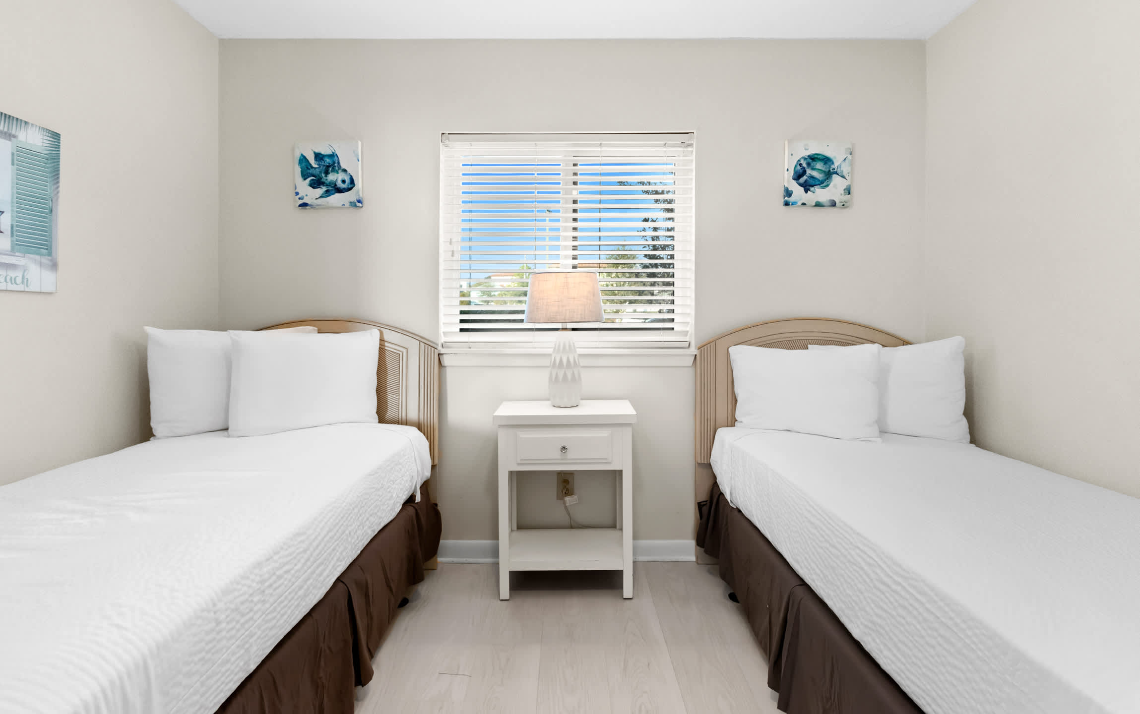 One Seagrove Place 0107 | Photo 20