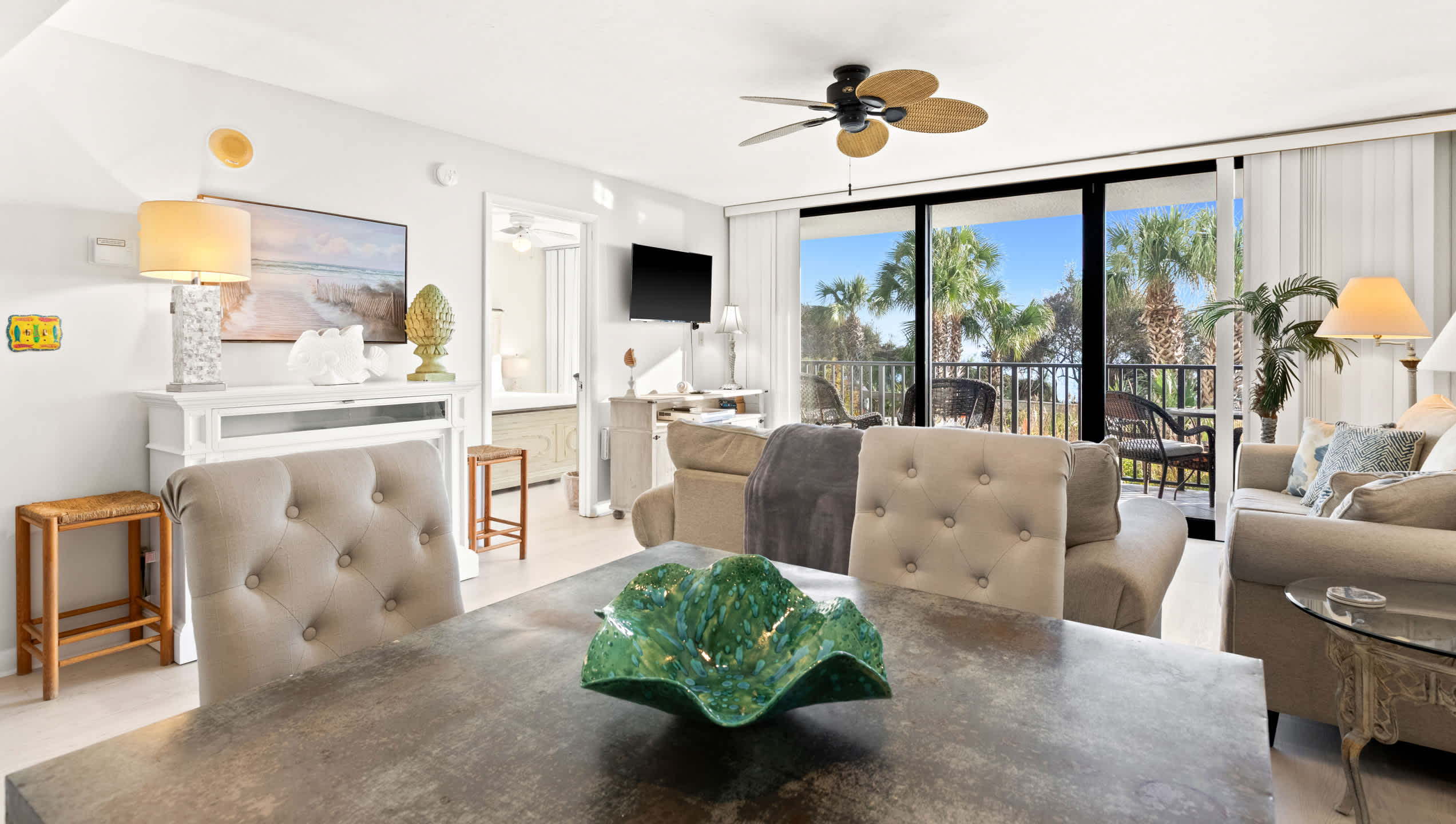 One Seagrove Place 0107 | Photo 10