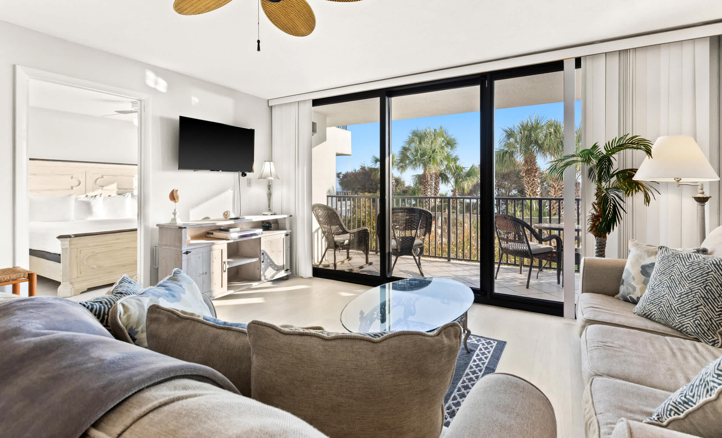 One Seagrove Place 0107 | Photo 4