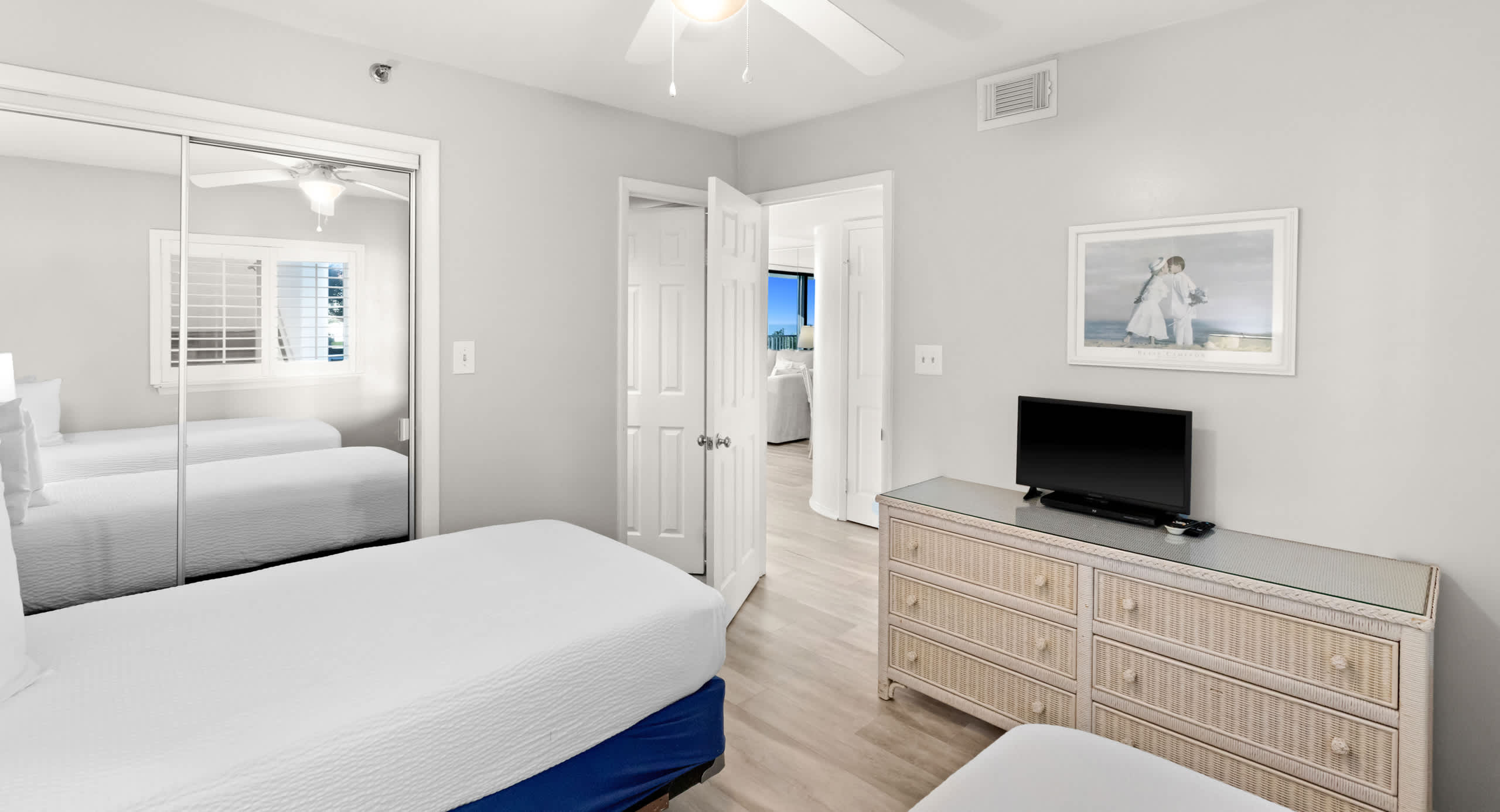 One Seagrove Place 0202 | Photo 22