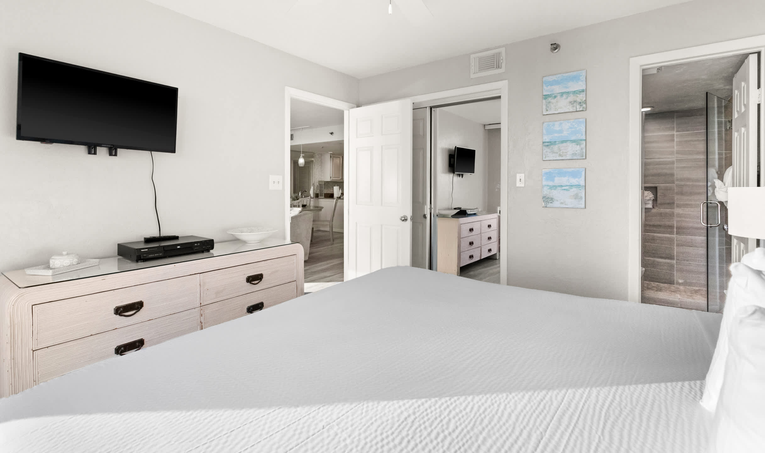 One Seagrove Place 0202 | Photo 17