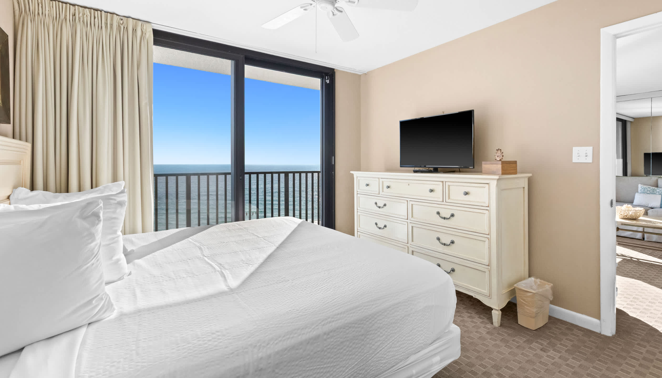 One Seagrove Place 0506 | Photo 14