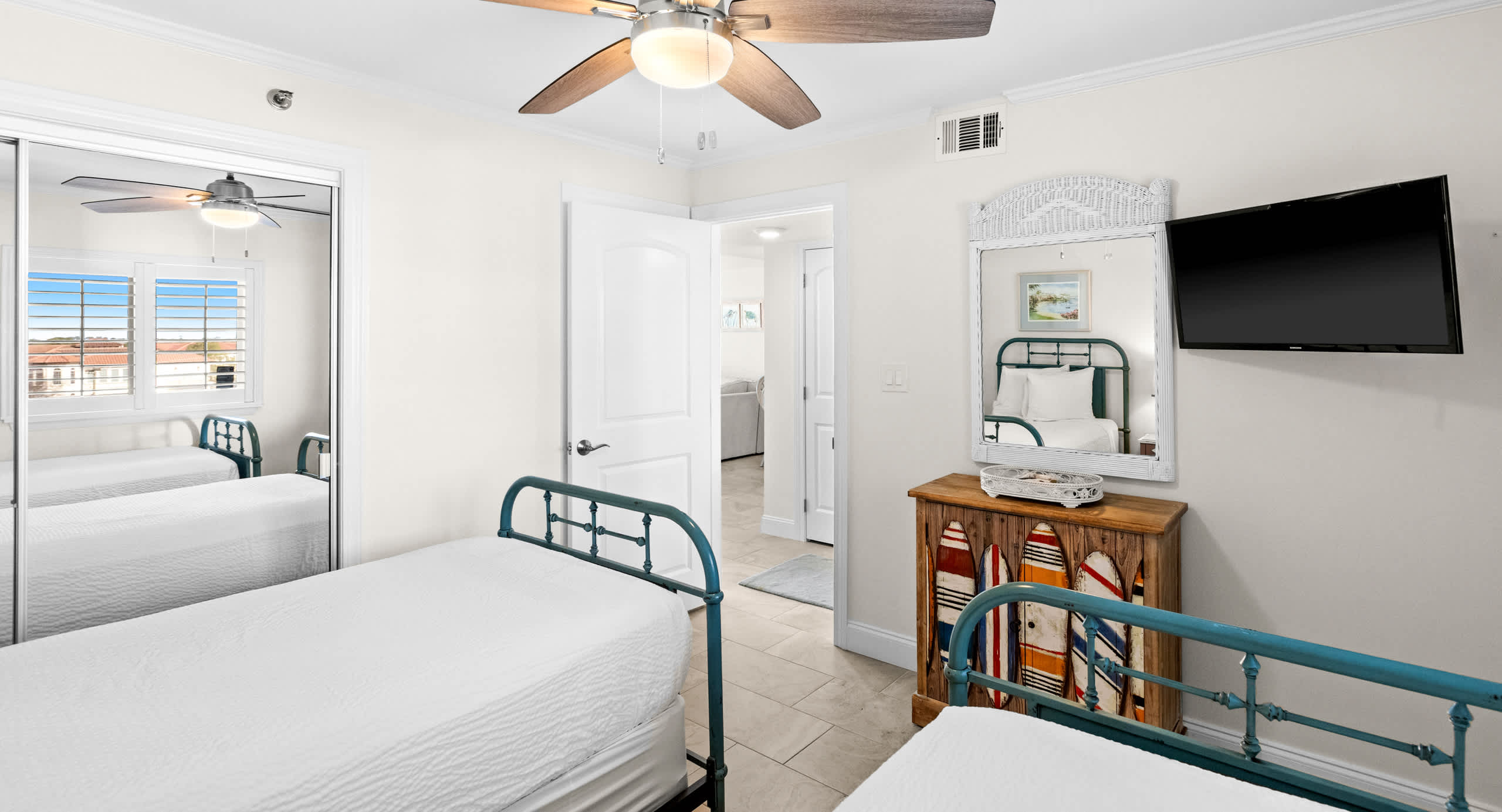 One Seagrove Place 0604 22