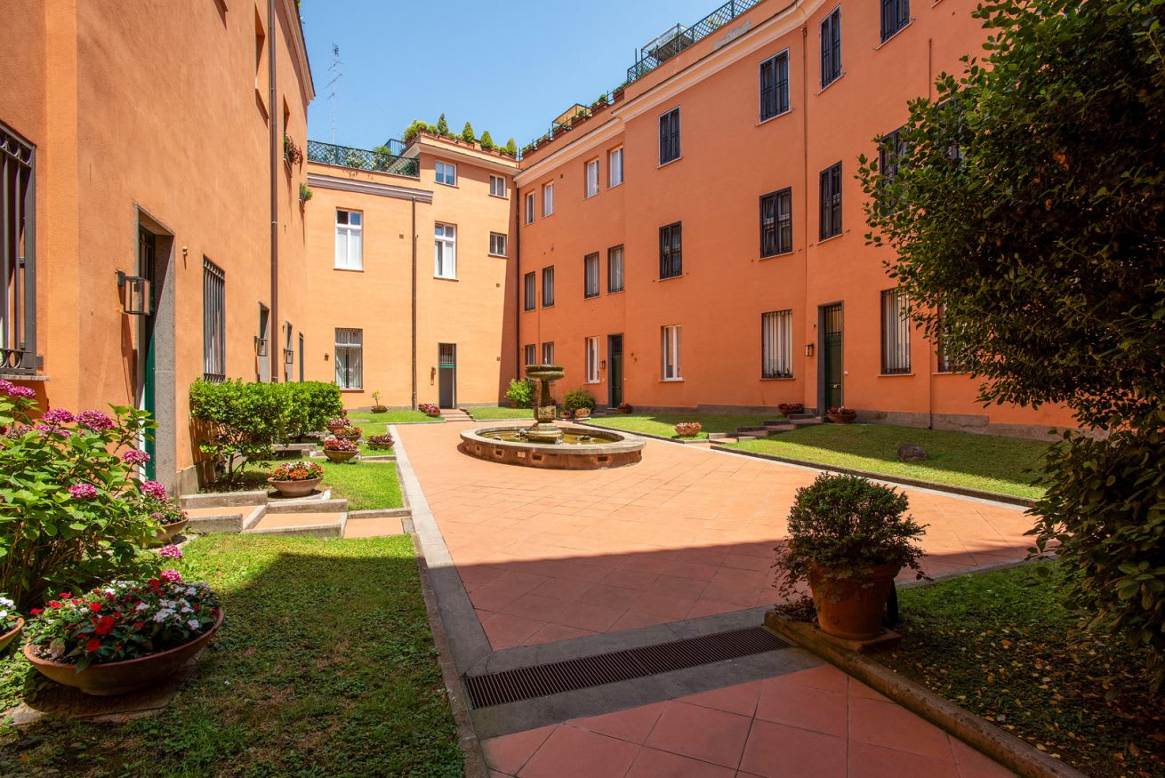 TR - Forum Terrace - Image 43