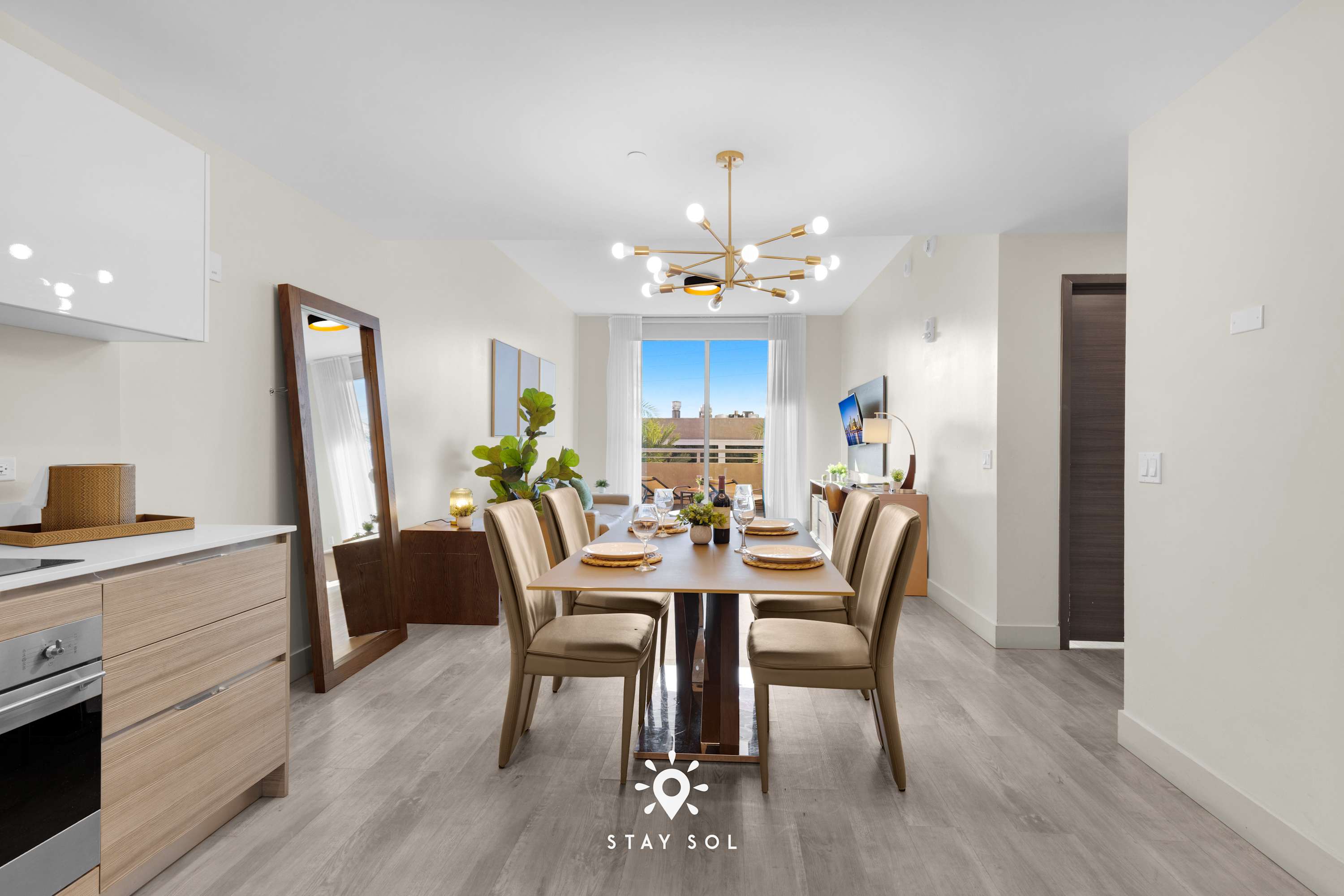 Best Stay| Rooftop Pool+Hot Tub|Near Beach