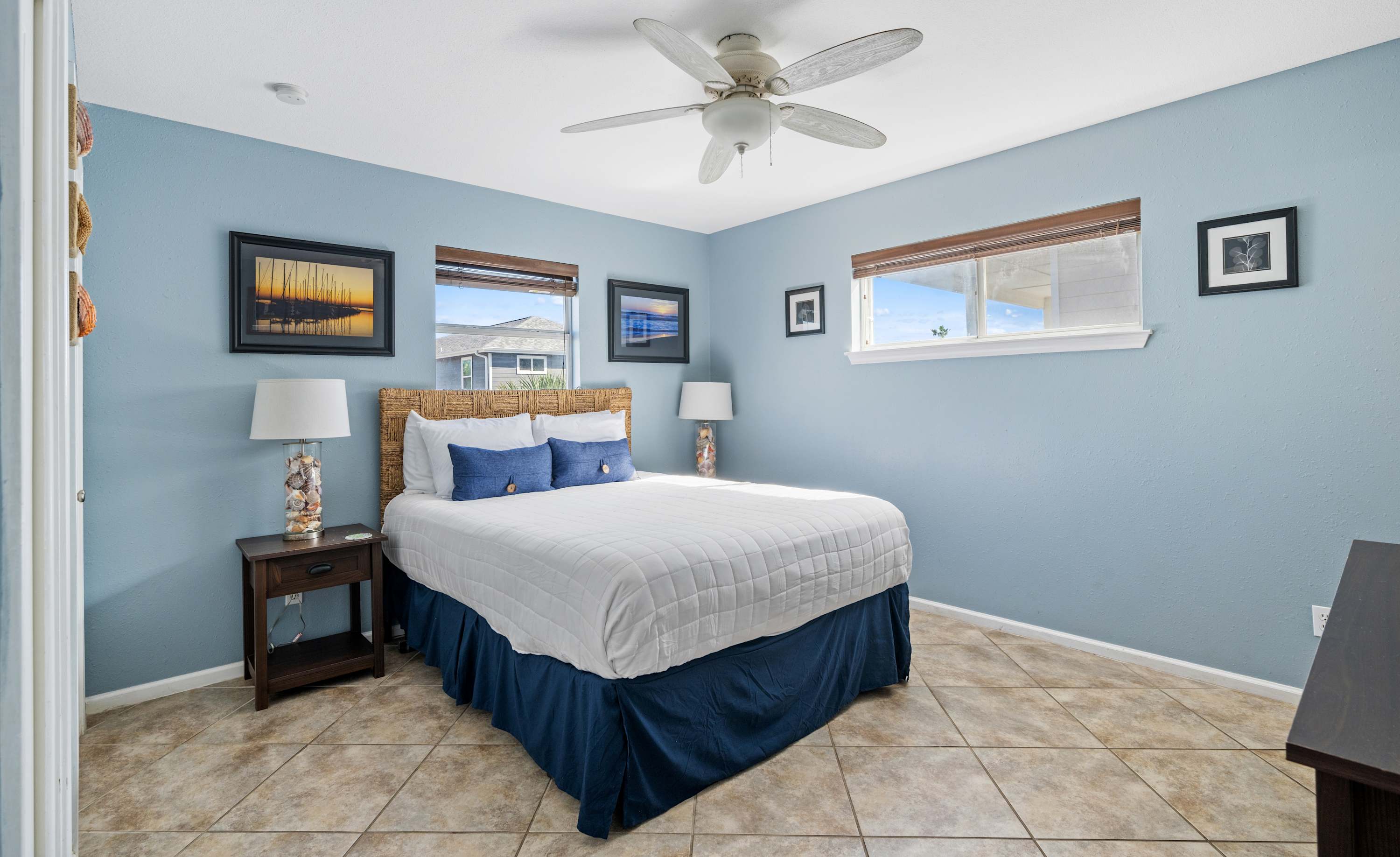 Dogs, Boat Parking, Beach Access | Sunflower Hello