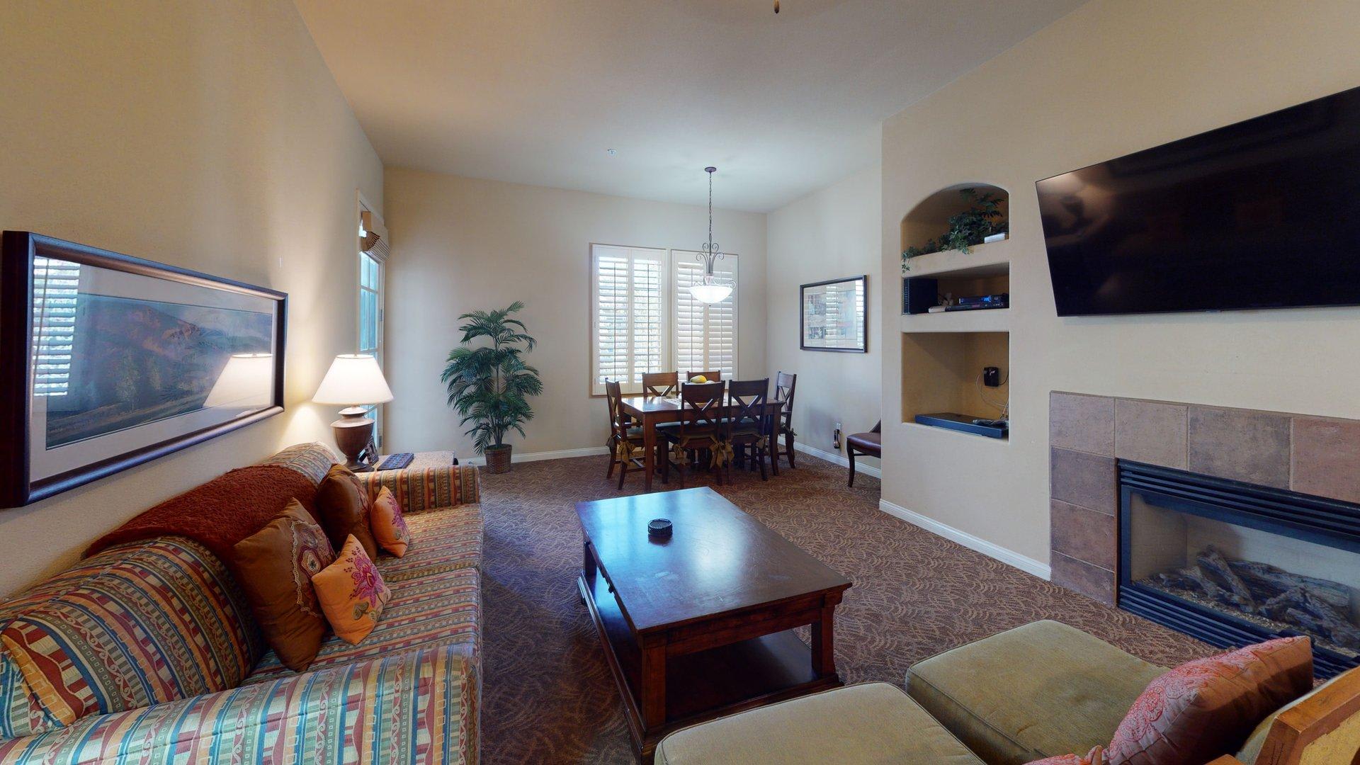 LV252 Private Upstairs 2BD-2BA Legacy Villas Condo — La Quinta, CA — vacation rental