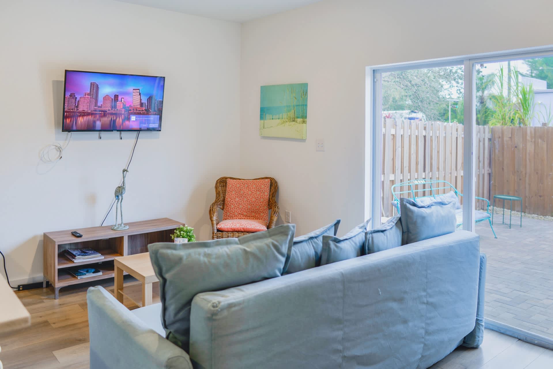 Bright Townhome With Private Patio And Free Parking - Inviting Oasis - Bahamas