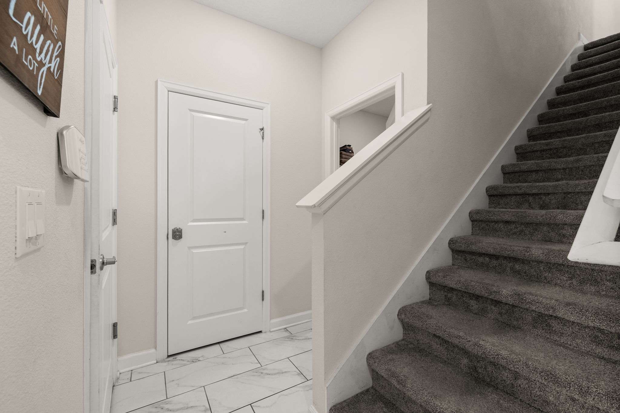 Elegant townhouse w/ pool & resort access