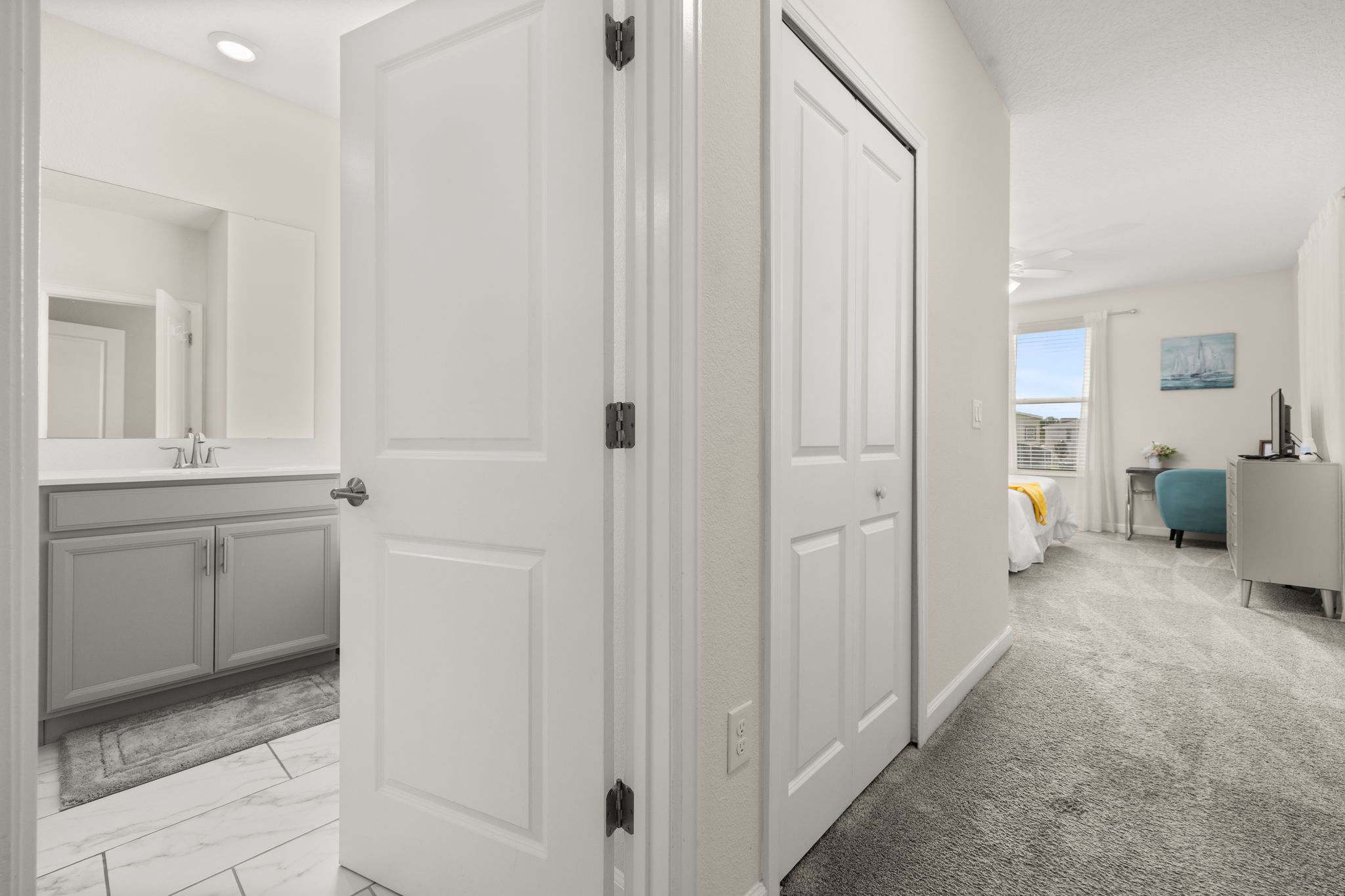 Elegant townhouse w/ pool & resort access