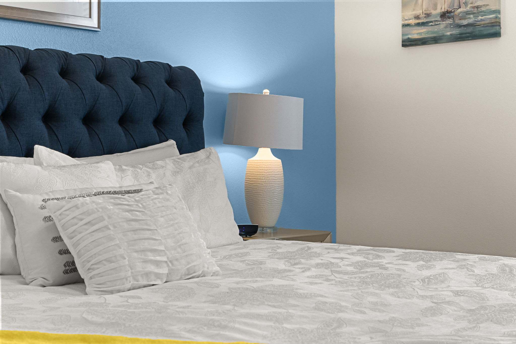 Elegant townhouse w/ pool & resort access