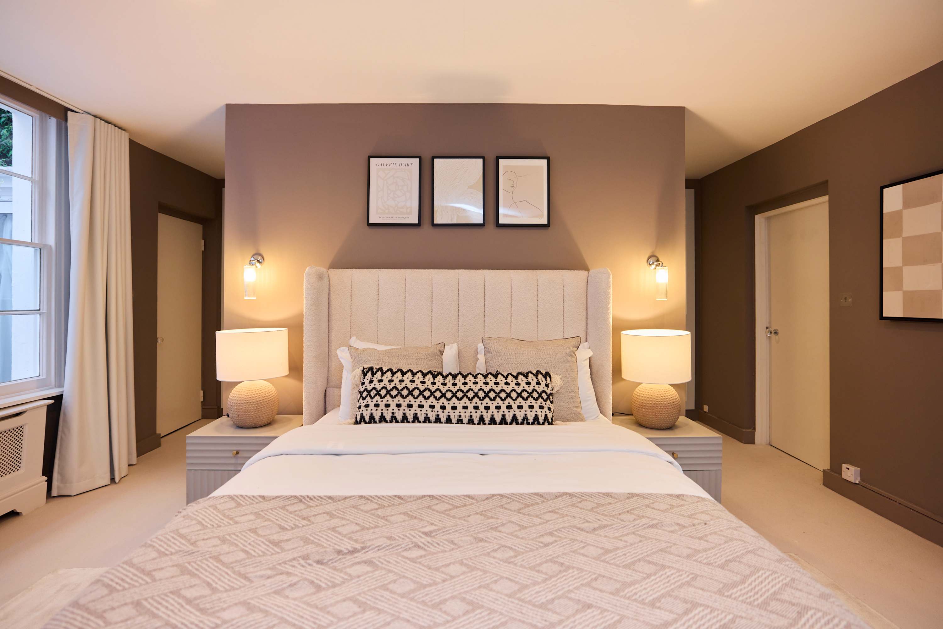 Three-Bedroom Hyde Park Apartment in Flat 15, Strathearn Place W2 2NQ - Property image 27 - VivreStays