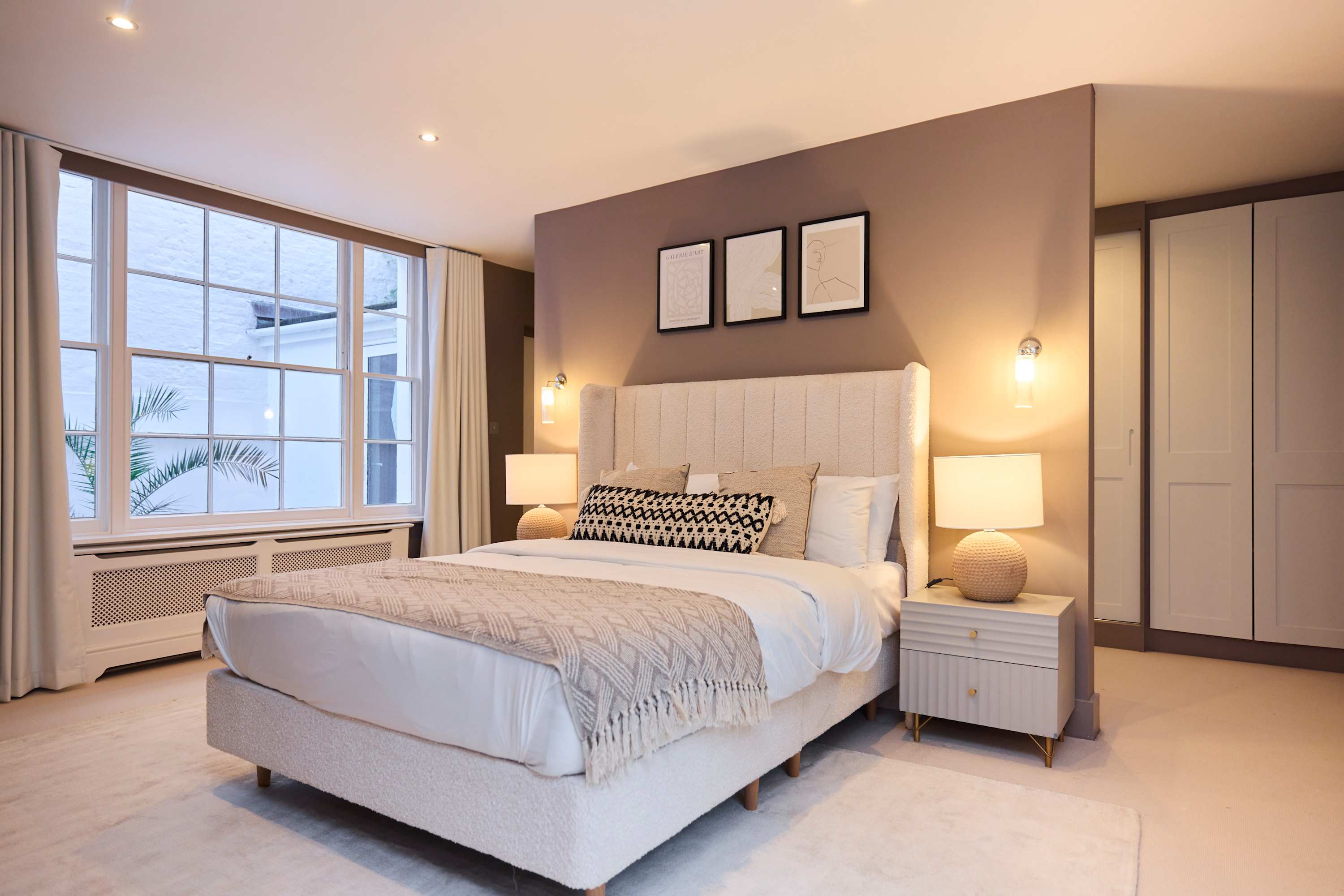 Three-Bedroom Hyde Park Apartment in Flat 15, Strathearn Place W2 2NQ - Property image 26 - VivreStays