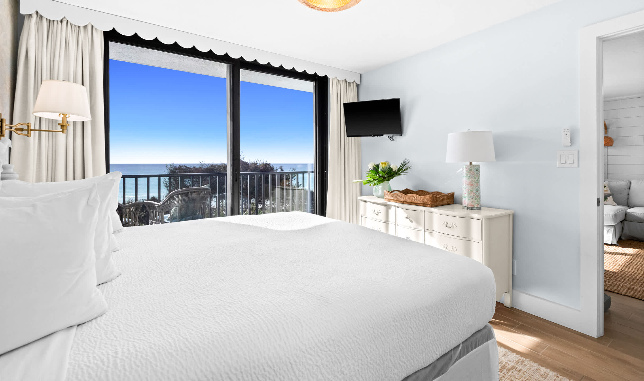 One Seagrove Place 0204 15