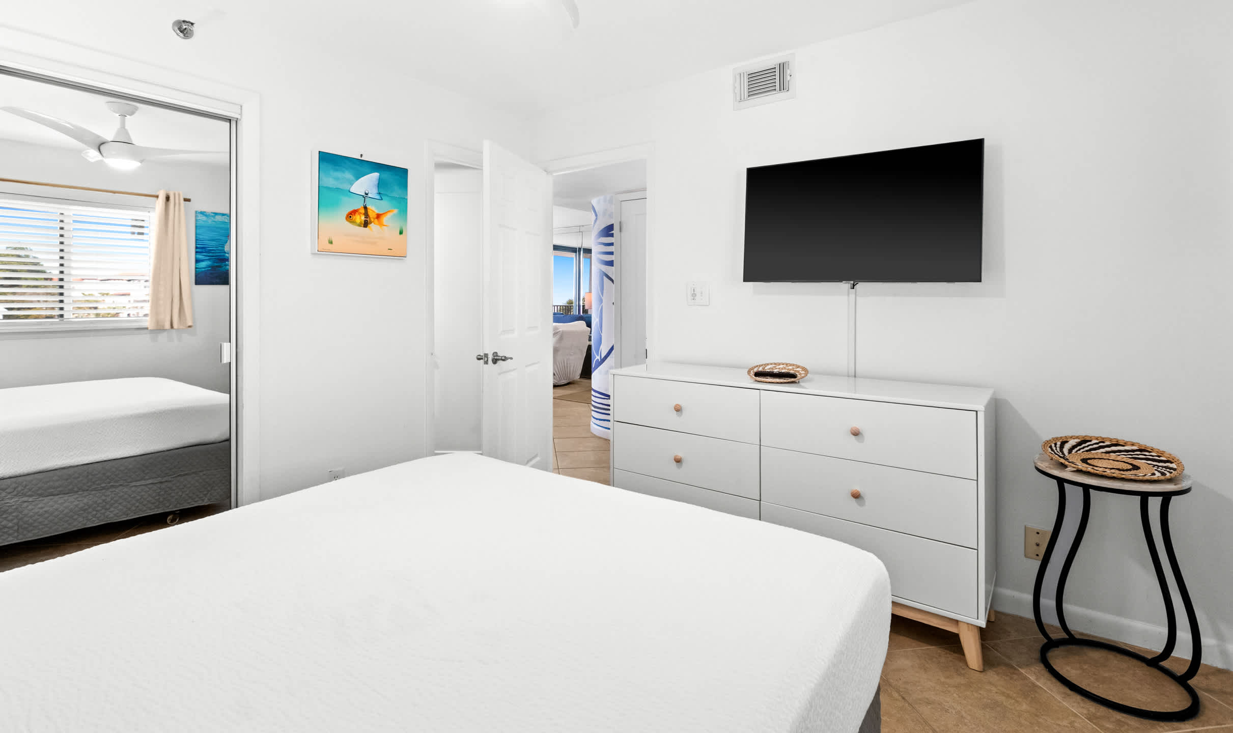 One Seagrove Place 0301 23