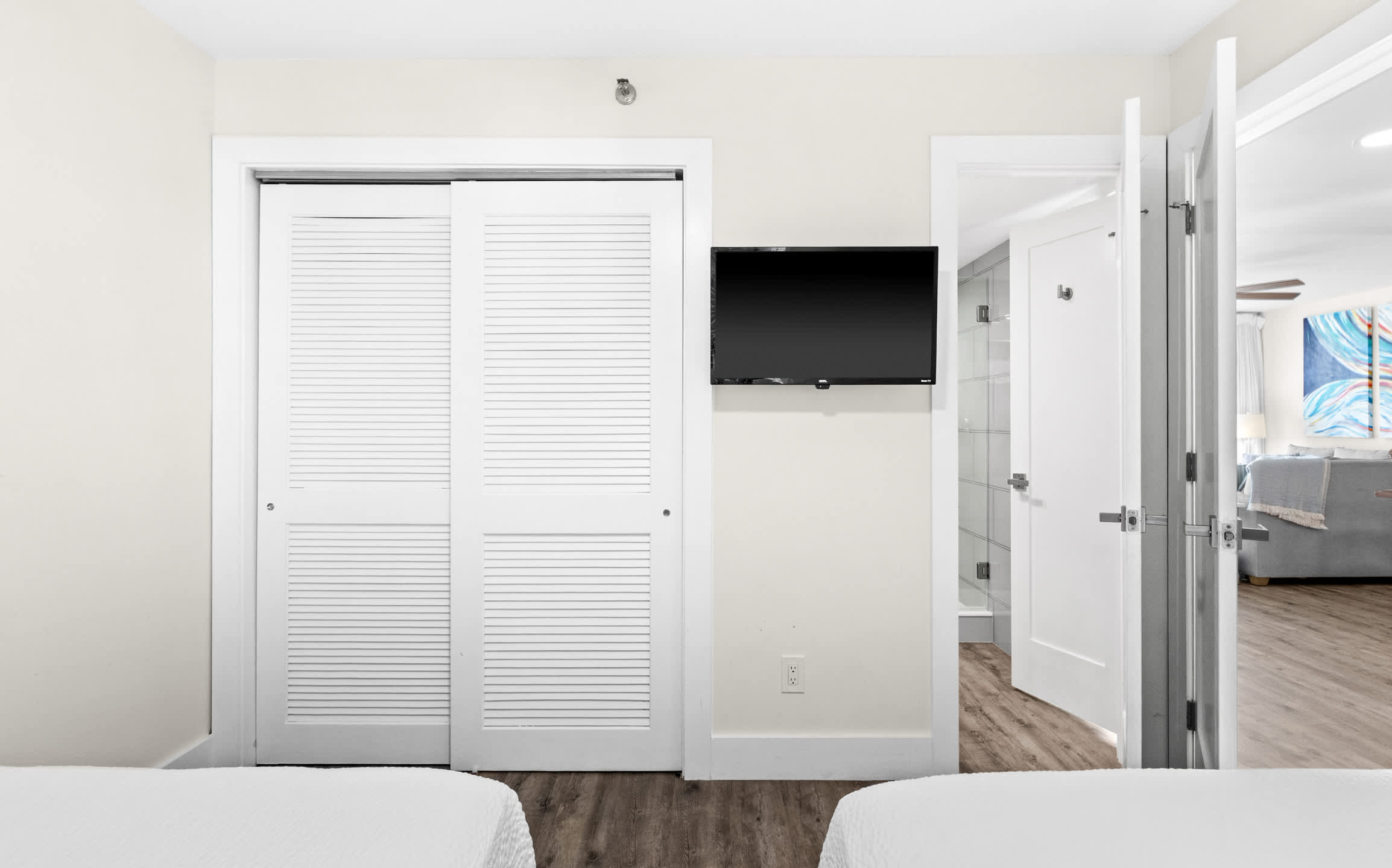 One Seagrove Place 0802 | Photo 19