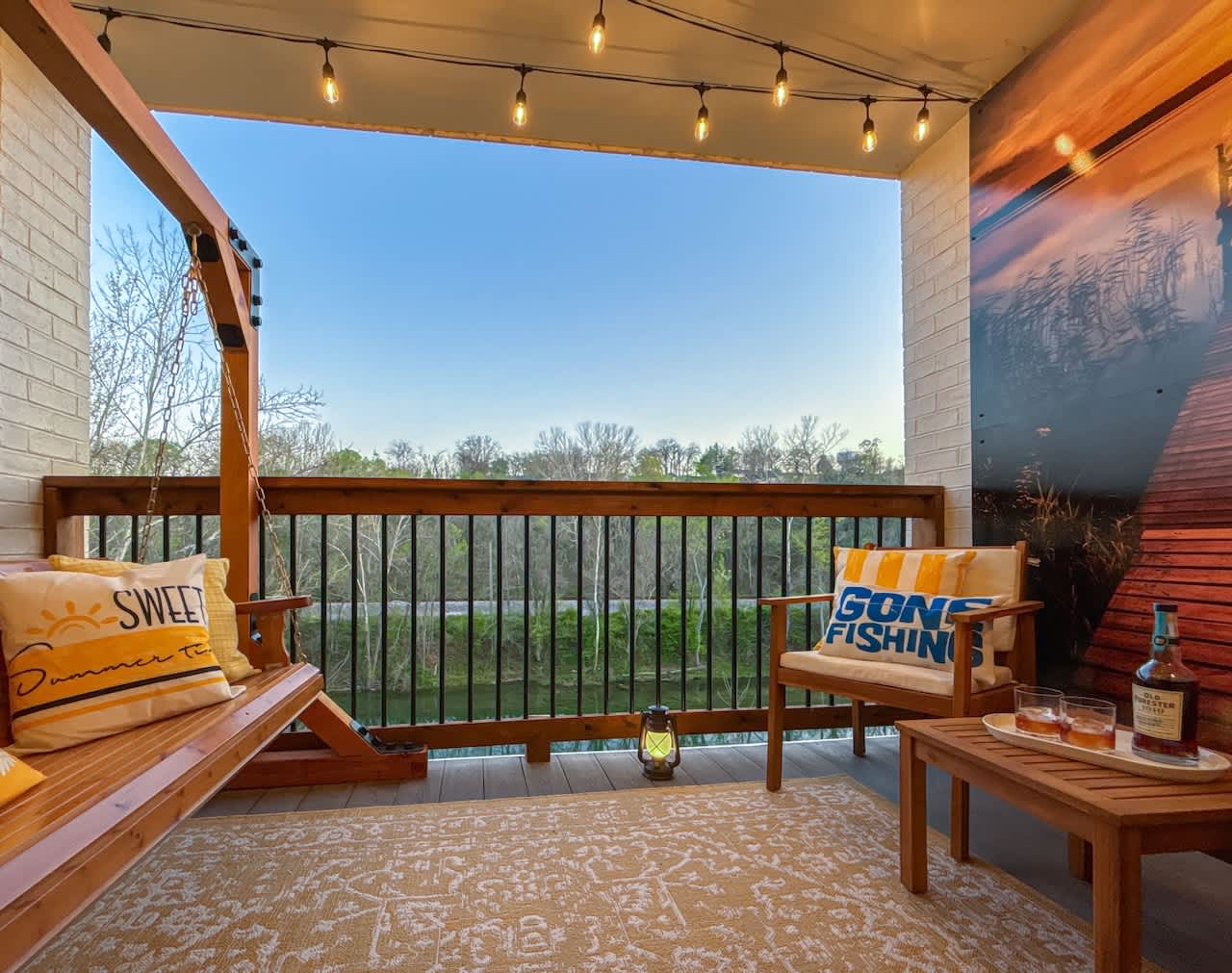 Sunny Balcony Condo with Built-In Game Table – Play & Relax