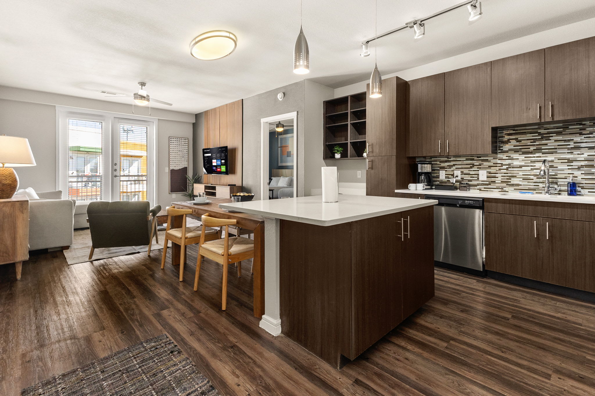 Southtown Standard•Free Parking•Pool/Gym•Riverwalk — San Antonio, TX — vacation rental