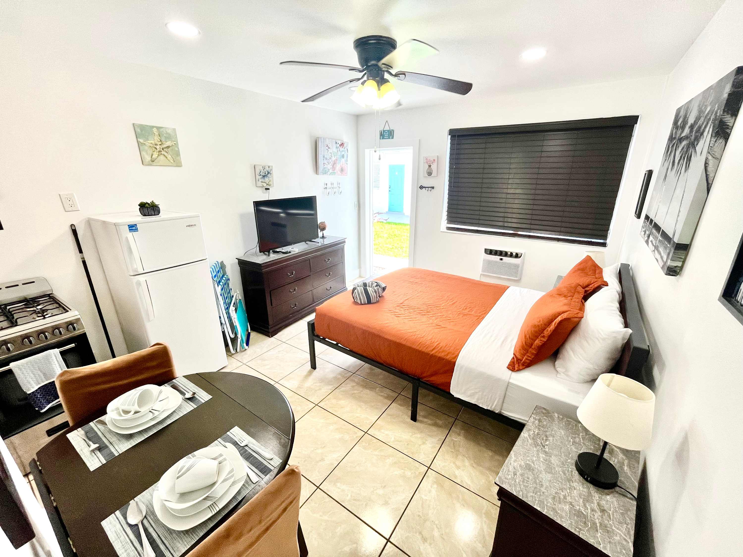 Beachside Front-Row Stay for Miami Biggest Events — Hollywood, FL — vacation rental