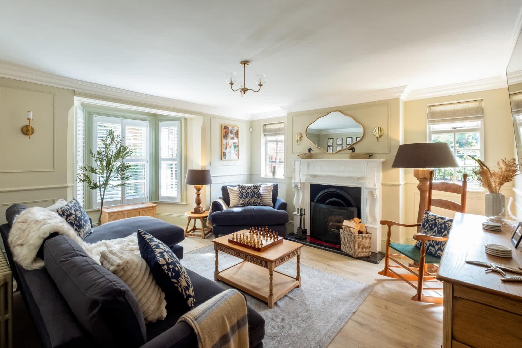 Cherry Trees Farmhouse with Hot Tub — Nether Broughton, England — vacation rental