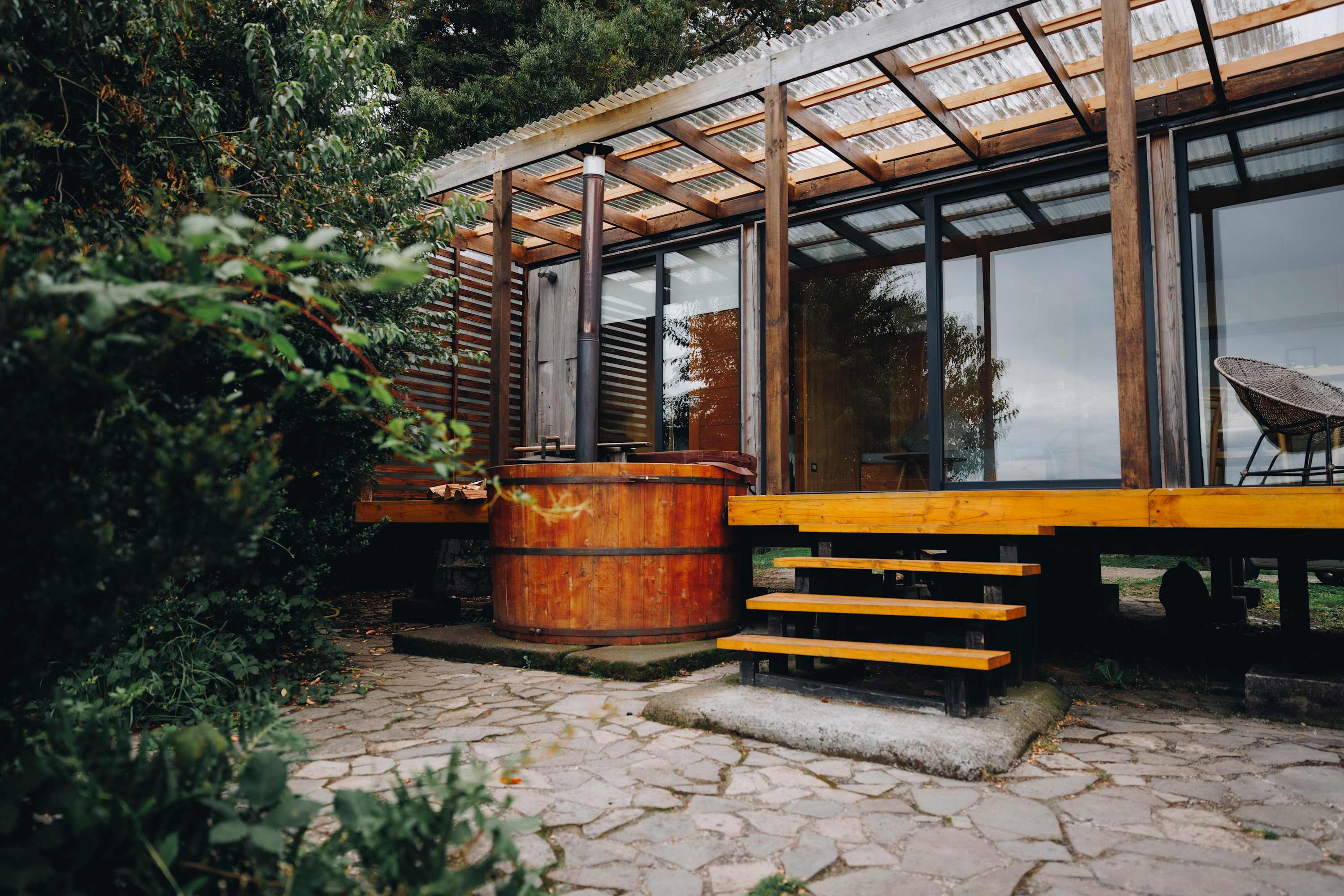 Cabin for 5 with hot tub · Lake Puyehue — Puyehue, Los Ríos Region — vacation rental