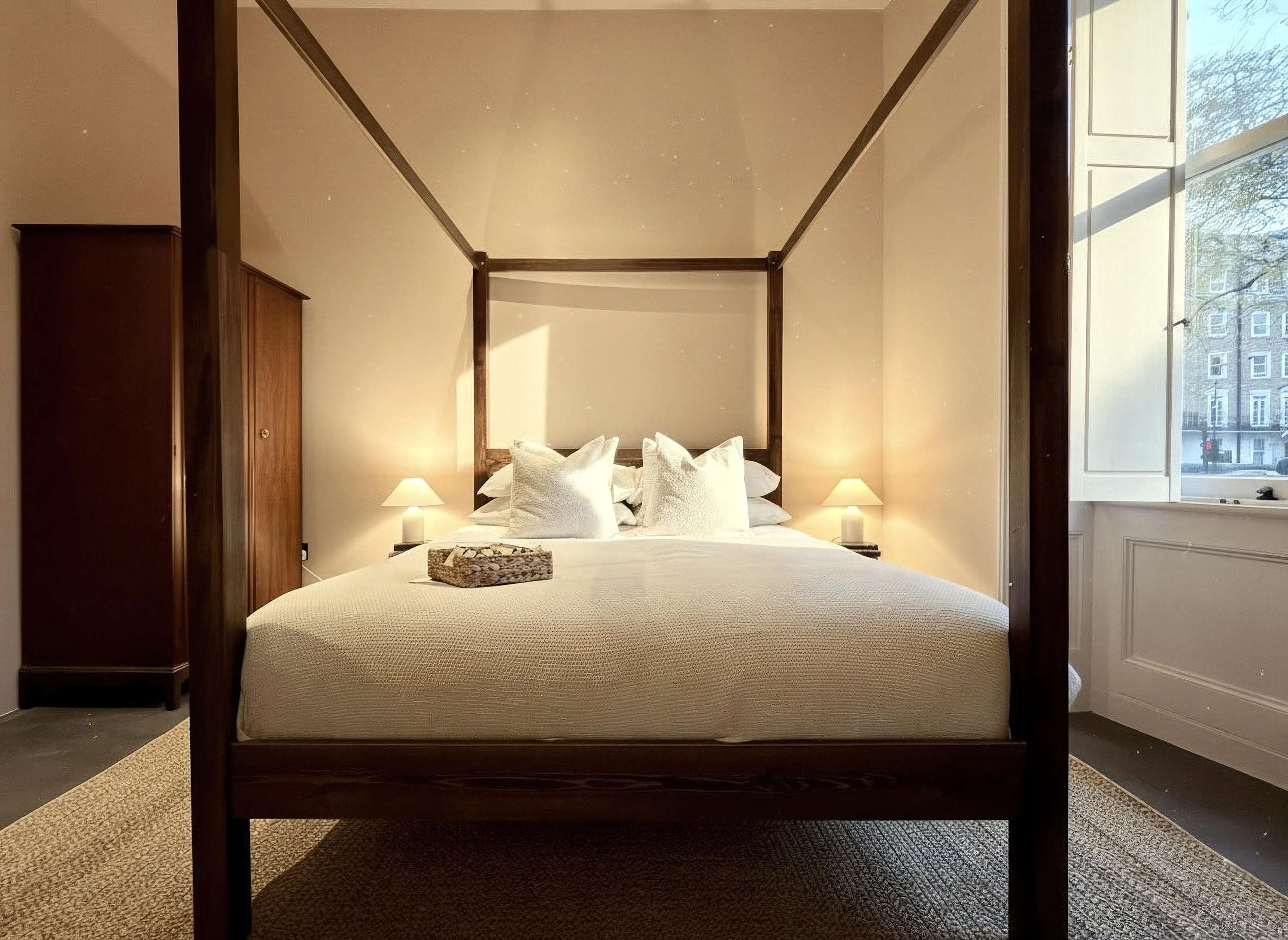 Exclusive 3BR Duplex – Notting Hill & Holland Park in Royal Crescent W11 4SL - Property image 34 - VivreStays