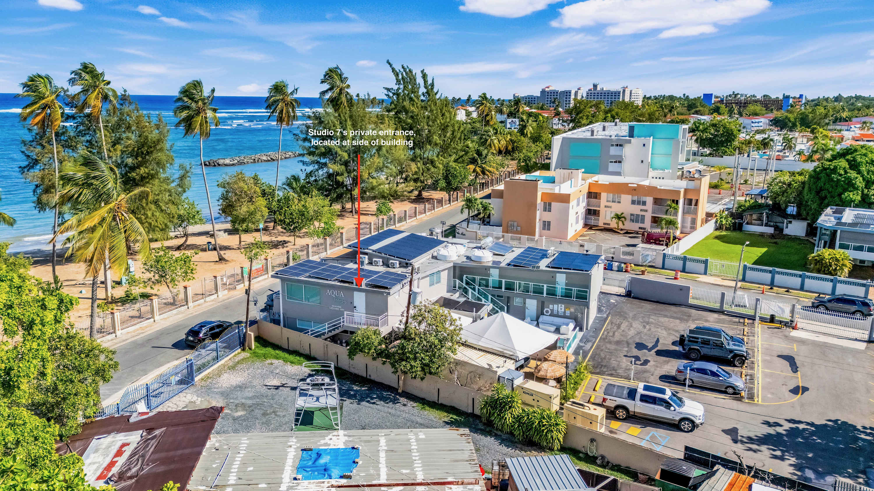 AQUA Terrazas 7 · Beachfront Getaway with King Bed - Property photo