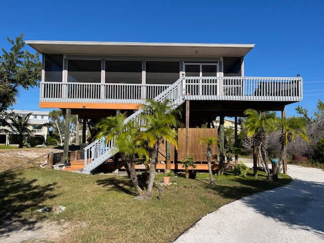 A Cool Change -- Tropical Island Escape with dock and rental golf cart — Placida, FL — vacation rental