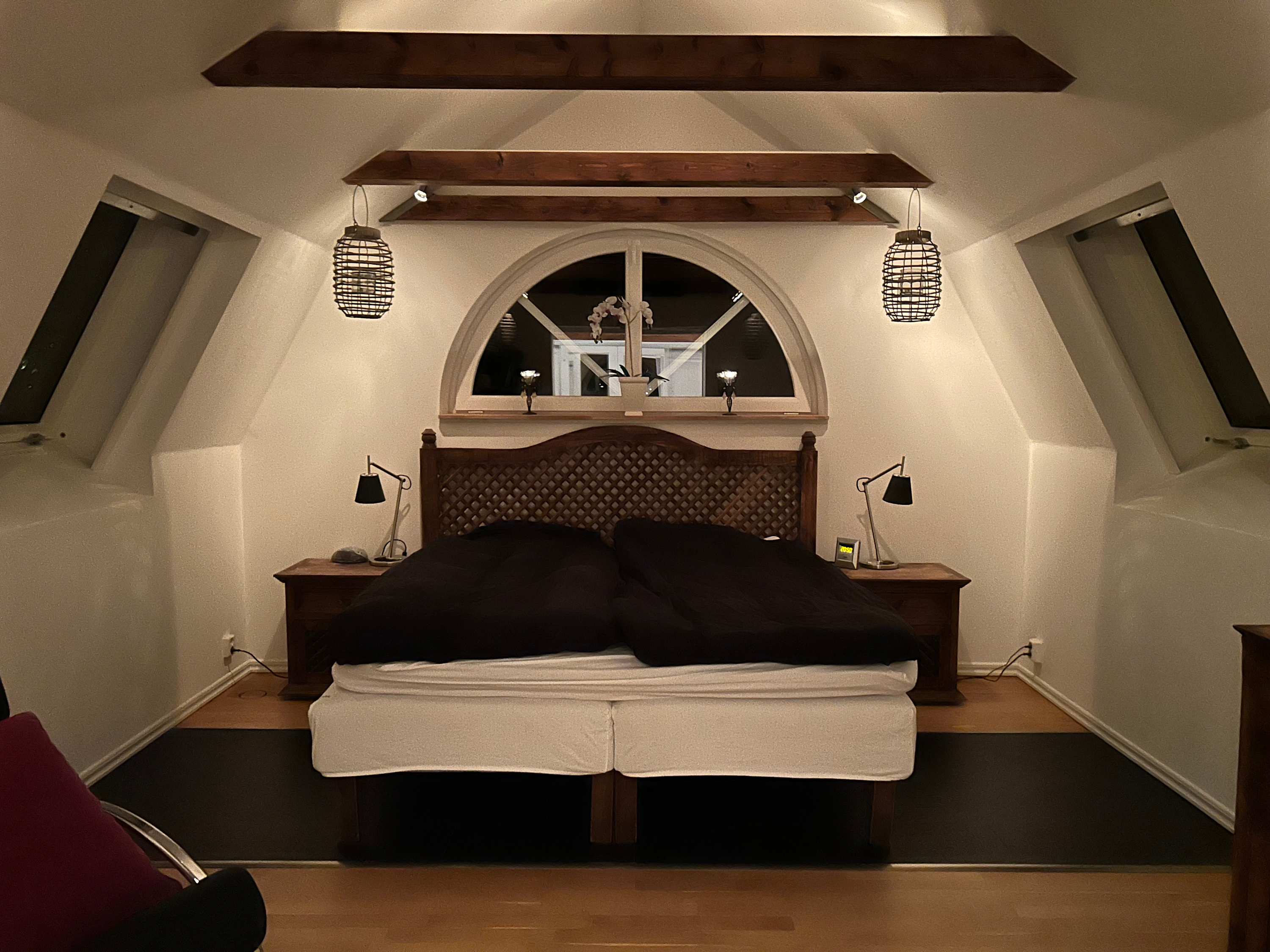 Scandinavian Villa Near Stockholm & Nature