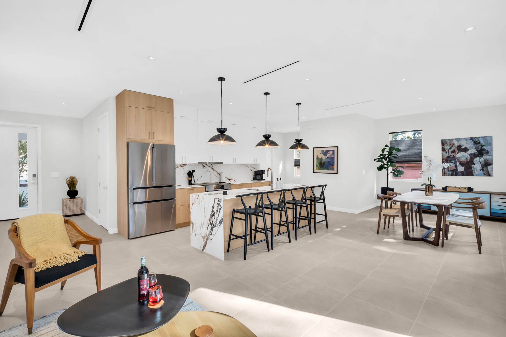 Modern St. Pete Home | Indoor-Outdoor Oasis 6