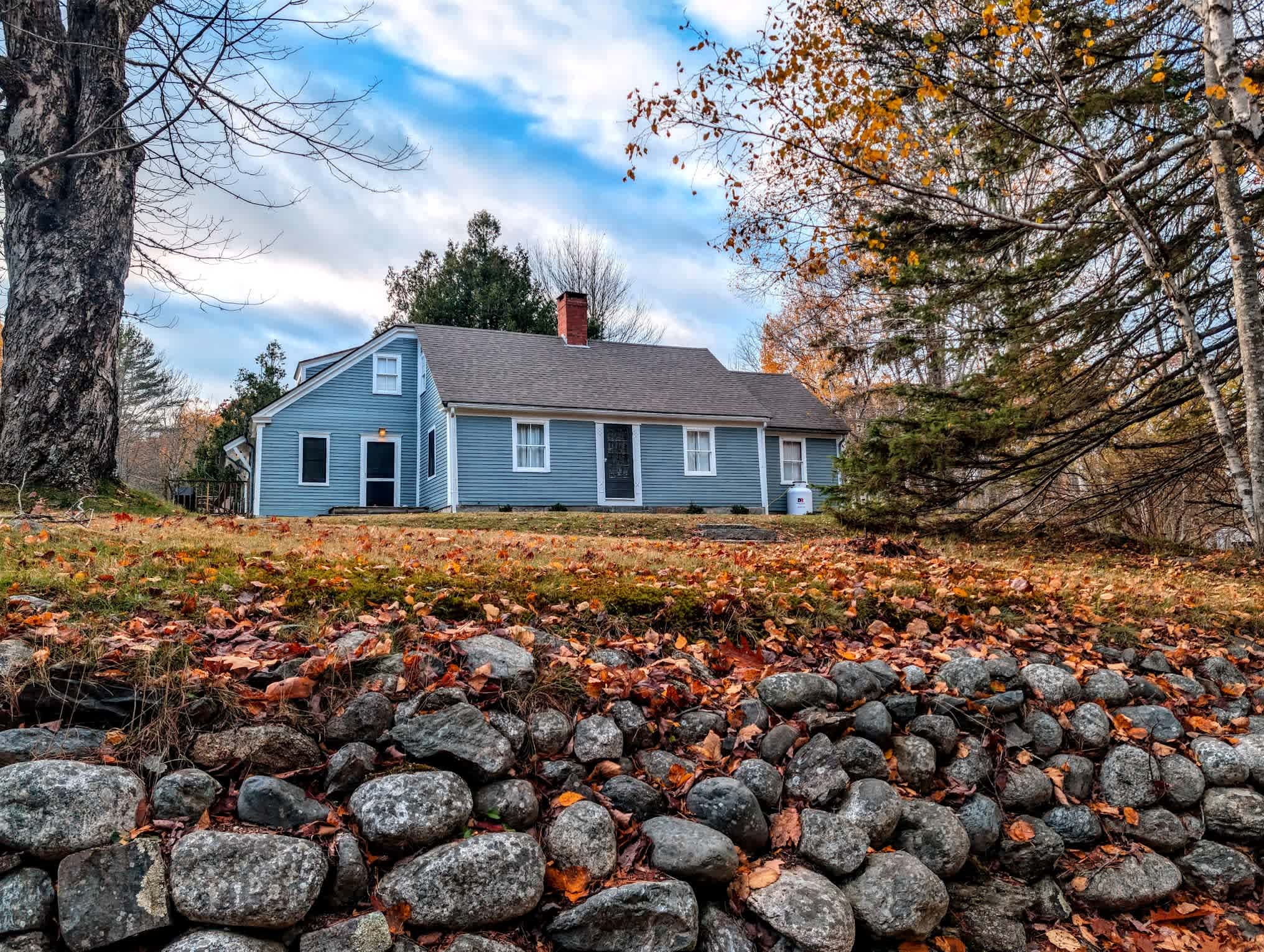 Luxury Coastal Cottage w/ Fire Pit, 5 minutes to the Beach β Surry, ME β vacation rental