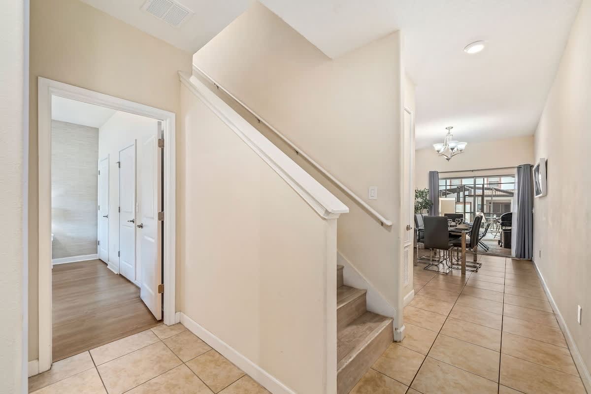 Townhome near Disney w/ pool & waterpark access