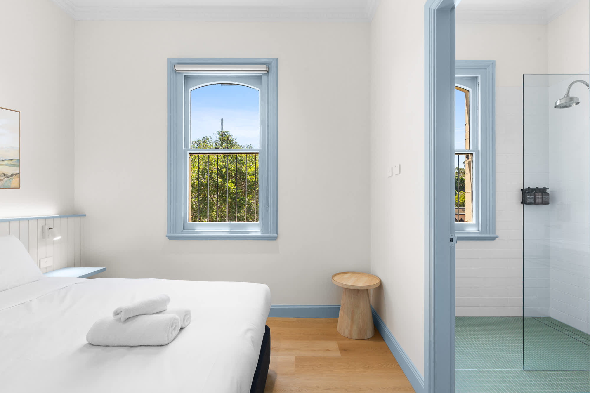 The Surrey Redfern 5