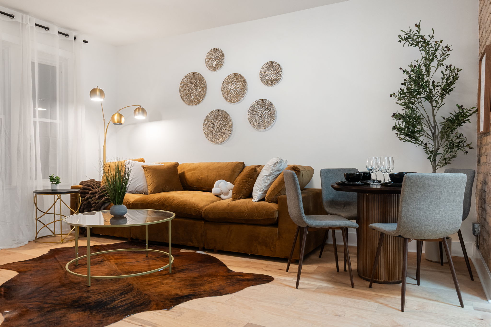 Lakeview 3BD 2BA Penthouse near Wrigley Field! β Chicago, IL β vacation rental