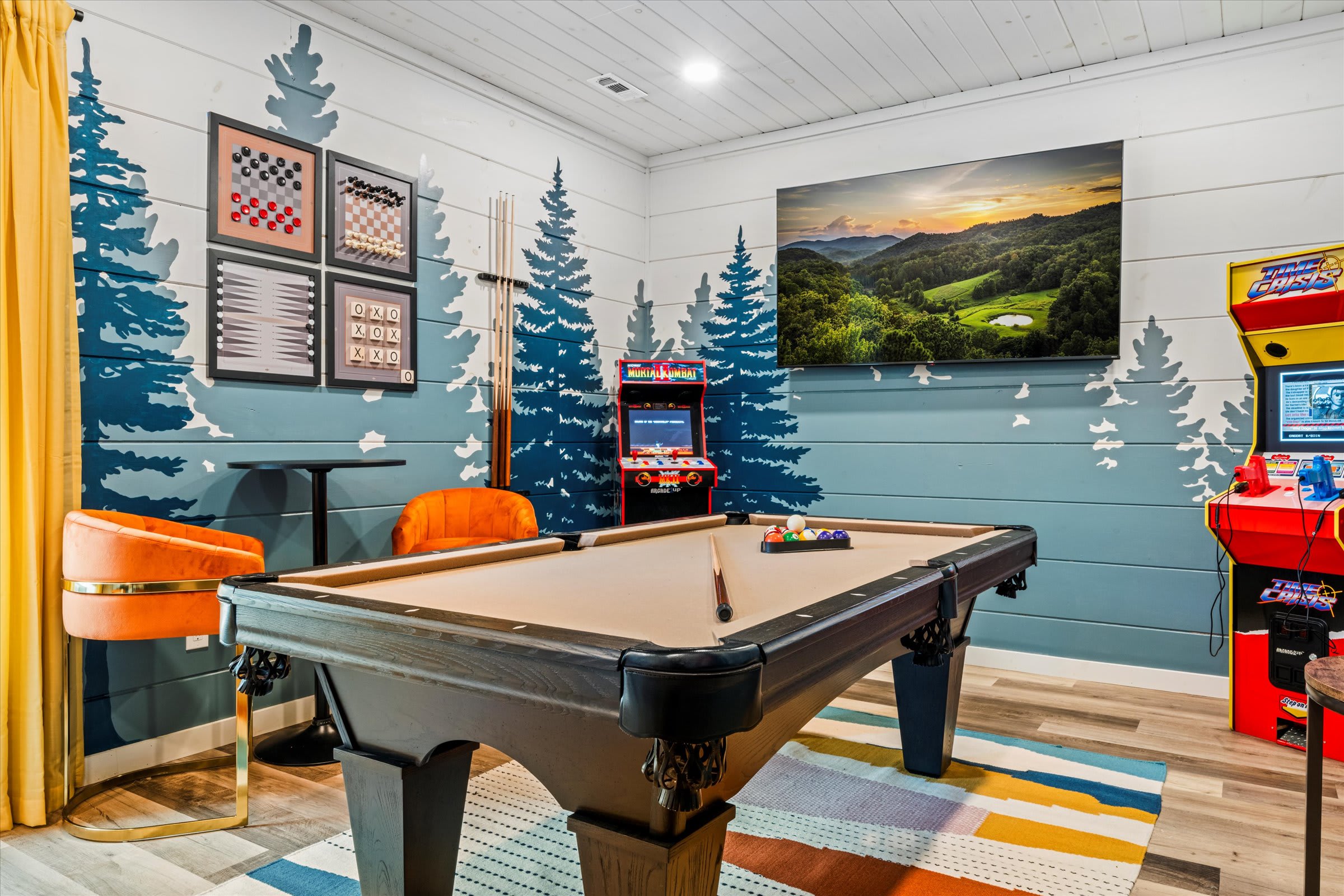 Serene cabin w/ pool, hot tub & game room