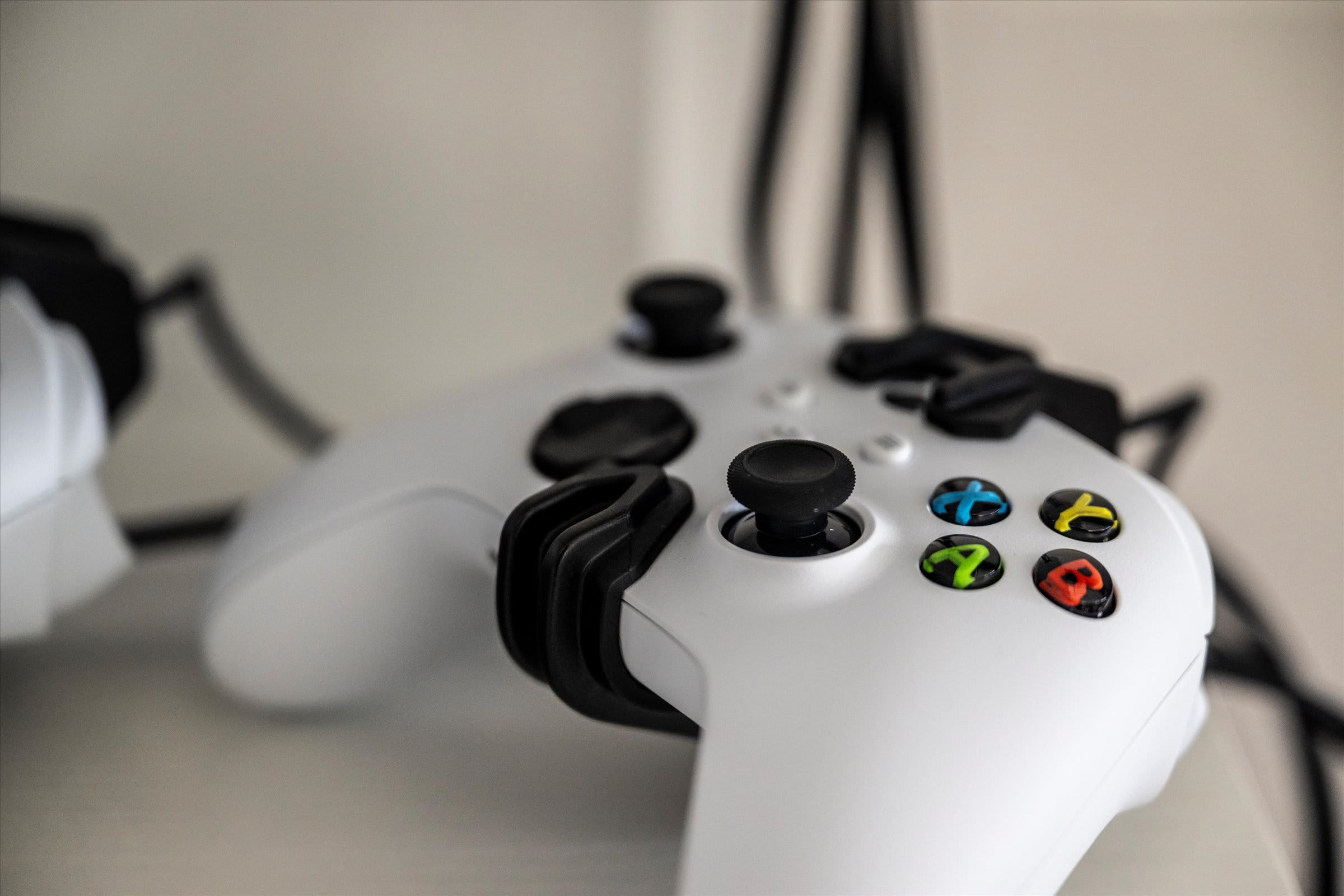 Serene cabin w/ pool, hot tub & game room