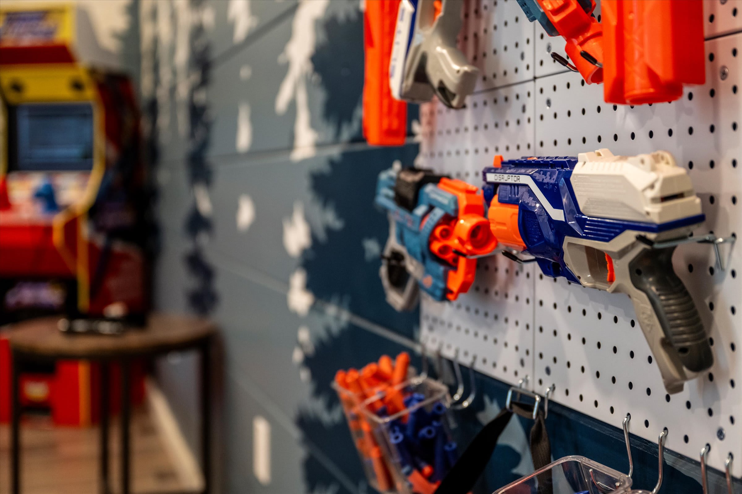 Serene cabin w/ pool, hot tub & game room