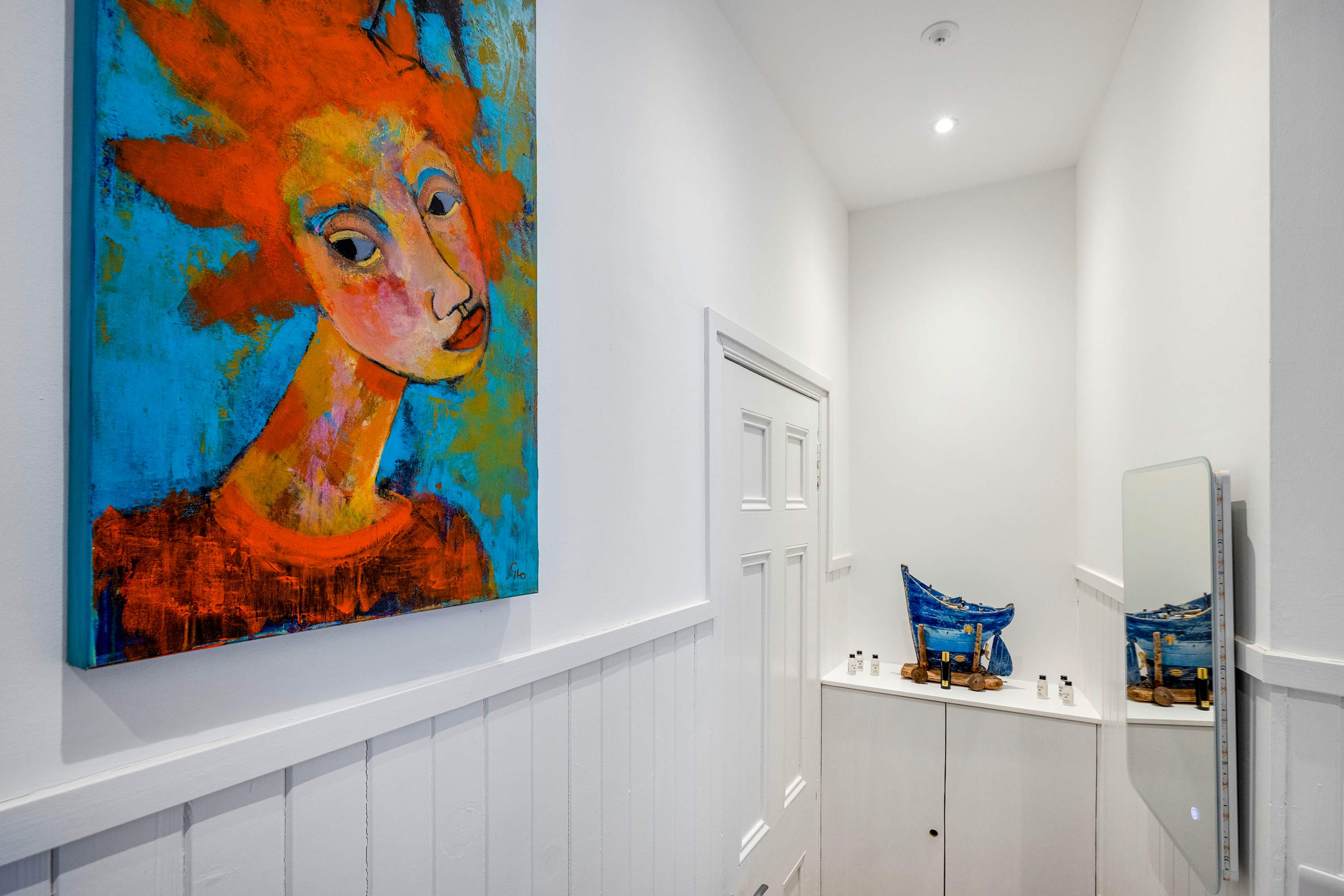 View Luxury City Centre Apartment | Near Hydro & Major Stations in Bath Street 92 G2 2EJ Luxury City Centre Apartment | Near Hydro & Major Stations in Bath Street 92 G2 2EJ - Property image 15 - VivreStays