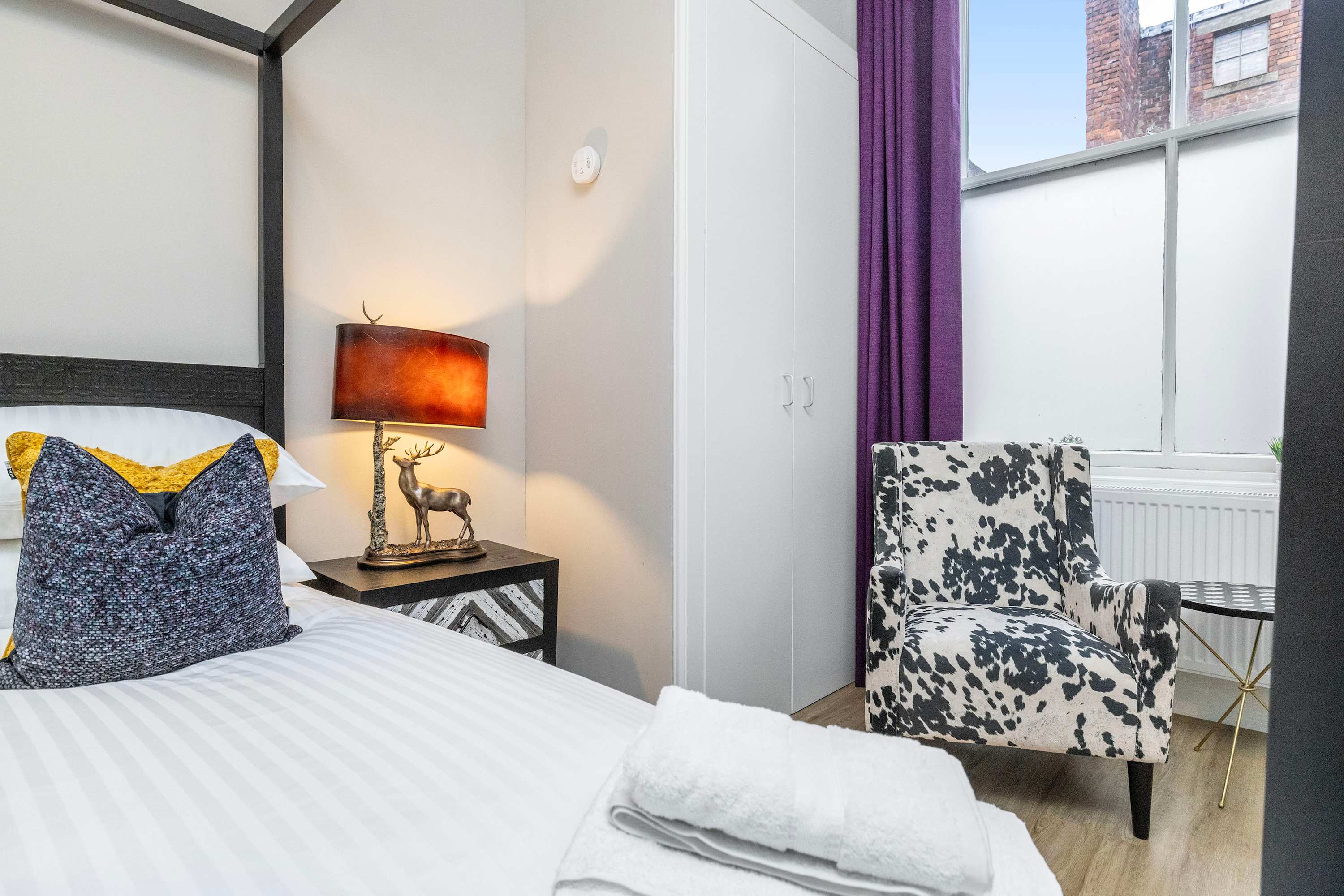 View Luxury City Centre Apartment | Near Hydro & Major Stations in Bath Street 92 G2 2EJ Luxury City Centre Apartment | Near Hydro & Major Stations in Bath Street 92 G2 2EJ - Property image 17 - VivreStays