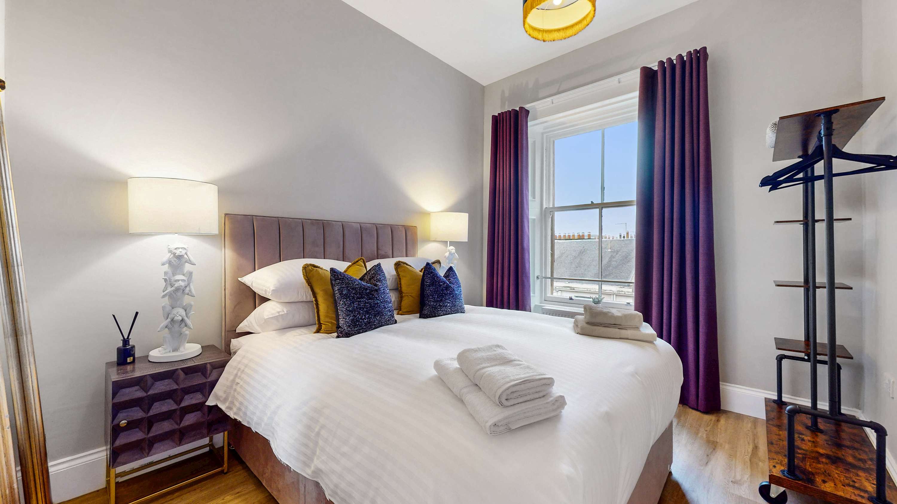 View Luxury City Centre Apartment | Near Hydro & Major Stations in Bath Street 92 G2 2EJ Luxury City Centre Apartment | Near Hydro & Major Stations in Bath Street 92 G2 2EJ - Property image 28 - VivreStays