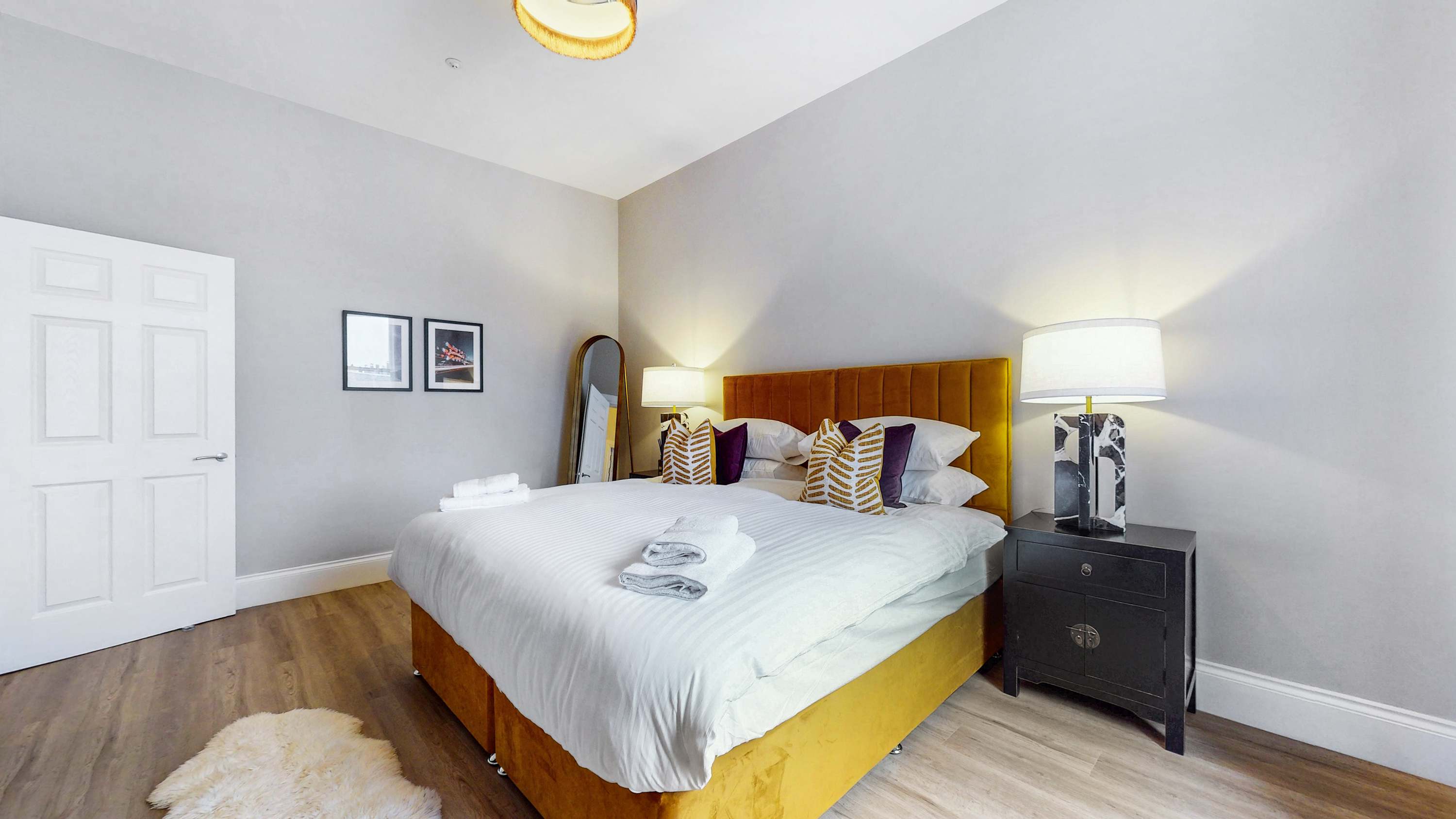 View Luxury City Centre Apartment | Near Hydro & Major Stations in Bath Street 92 G2 2EJ Luxury City Centre Apartment | Near Hydro & Major Stations in Bath Street 92 G2 2EJ - Property image 29 - VivreStays