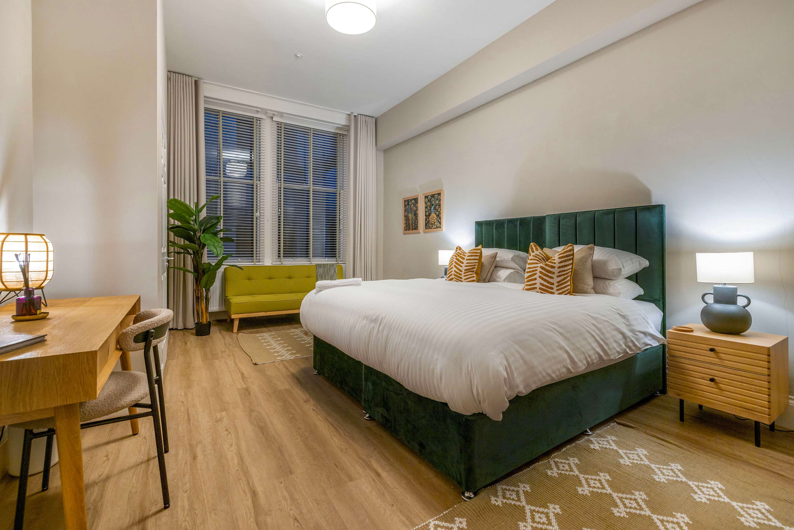 View Luxury City Centre Apartment | Near Hydro & Major Stations in Bath Street 92 G2 2EJ Luxury City Centre Apartment | Near Hydro & Major Stations in Bath Street 92 G2 2EJ - Property image 32 - VivreStays