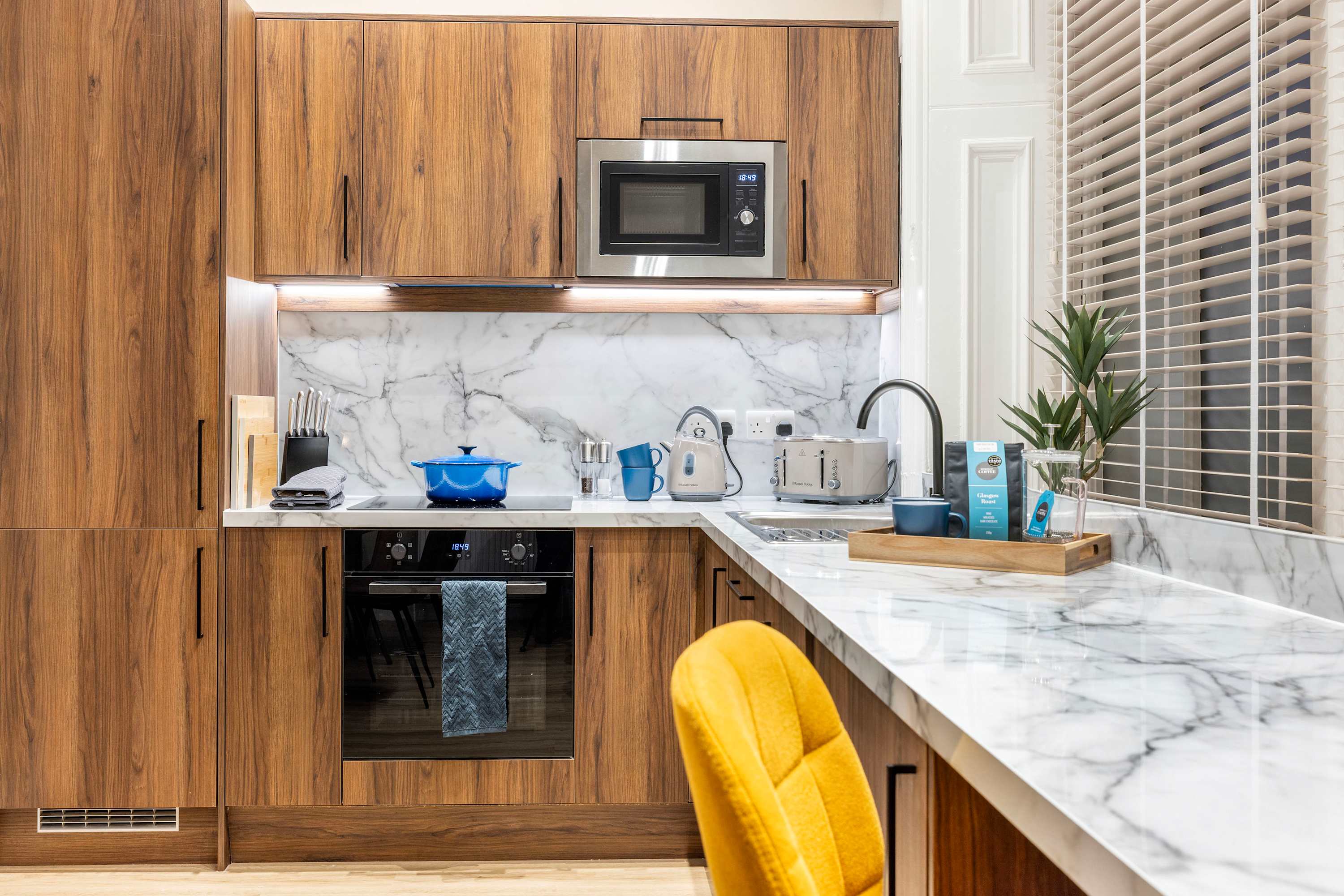 View Luxury City Centre Apartment | Near Hydro & Major Stations in Bath Street 92 G2 2EJ Luxury City Centre Apartment | Near Hydro & Major Stations in Bath Street 92 G2 2EJ - Property image 12 - VivreStays