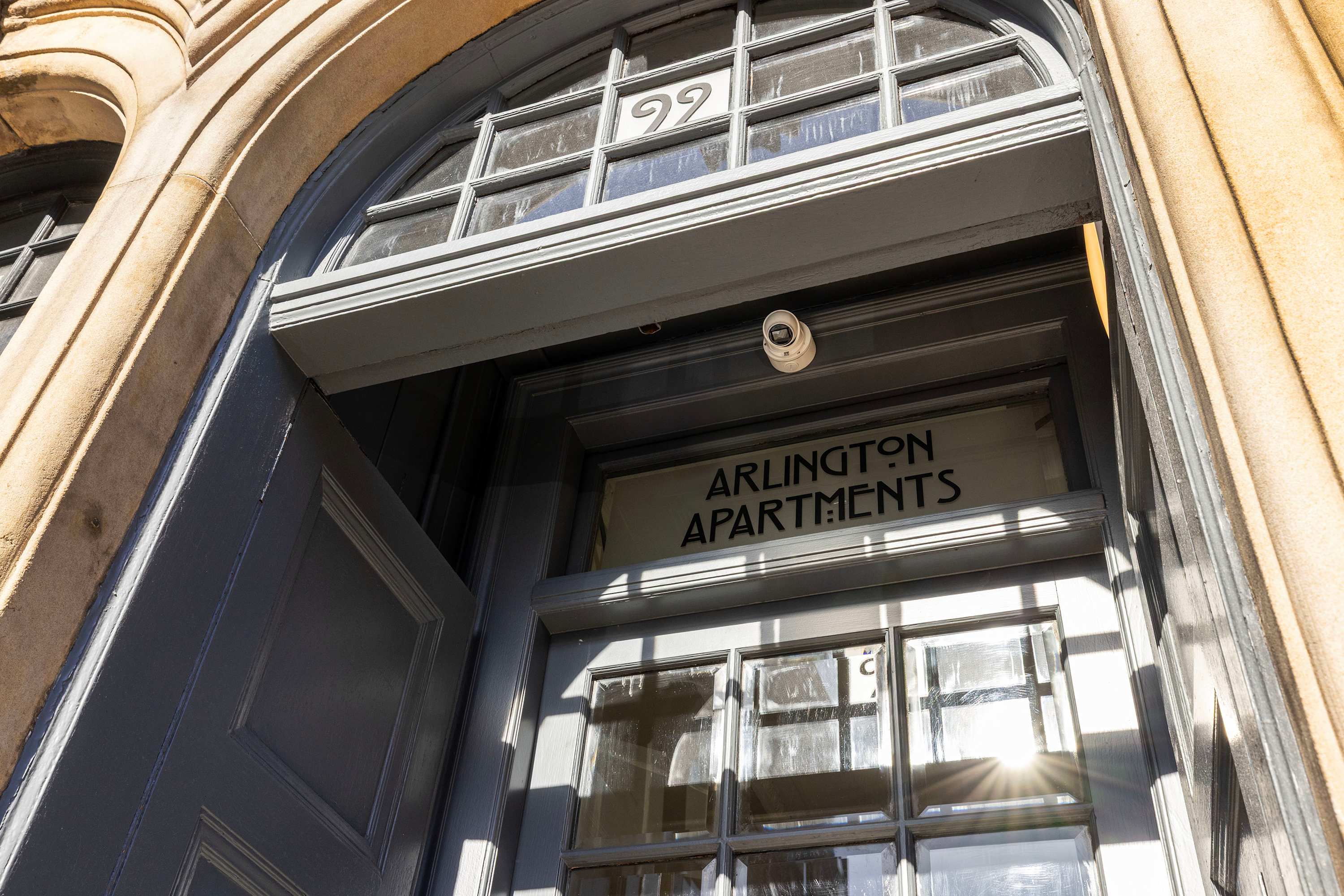 View Luxury City Centre Apartment | Near Hydro & Major Stations in Bath Street 92 G2 2EJ Luxury City Centre Apartment | Near Hydro & Major Stations in Bath Street 92 G2 2EJ - Property image 37 - VivreStays