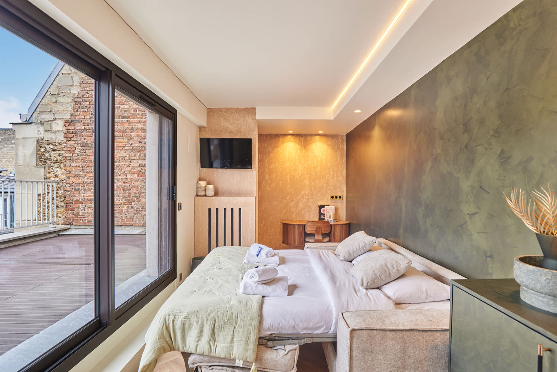 New Studio Eiffel Tower-Trocader with terrace — Paris, Île-de-France — vacation rental
